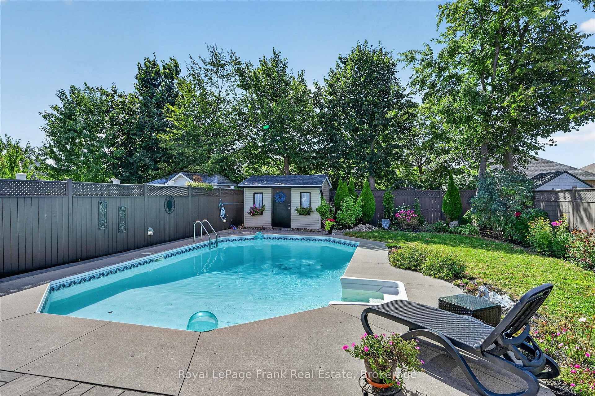 Photo 39 of 2439 Denure Drive, Peterborough, Monaghan Ward 2 — HOMEH