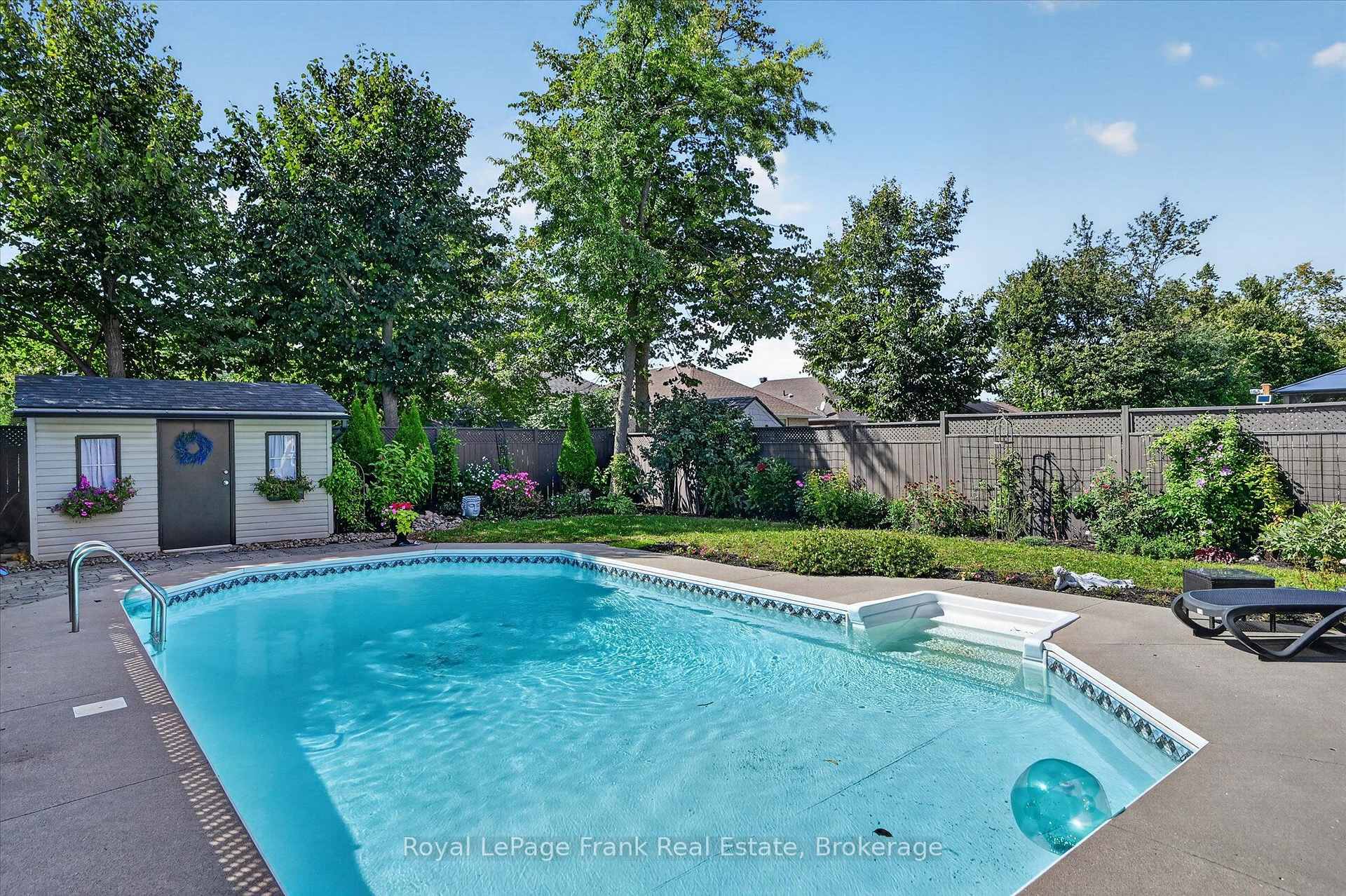 Photo 40 of 2439 Denure Drive, Peterborough, Monaghan Ward 2 — HOMEH