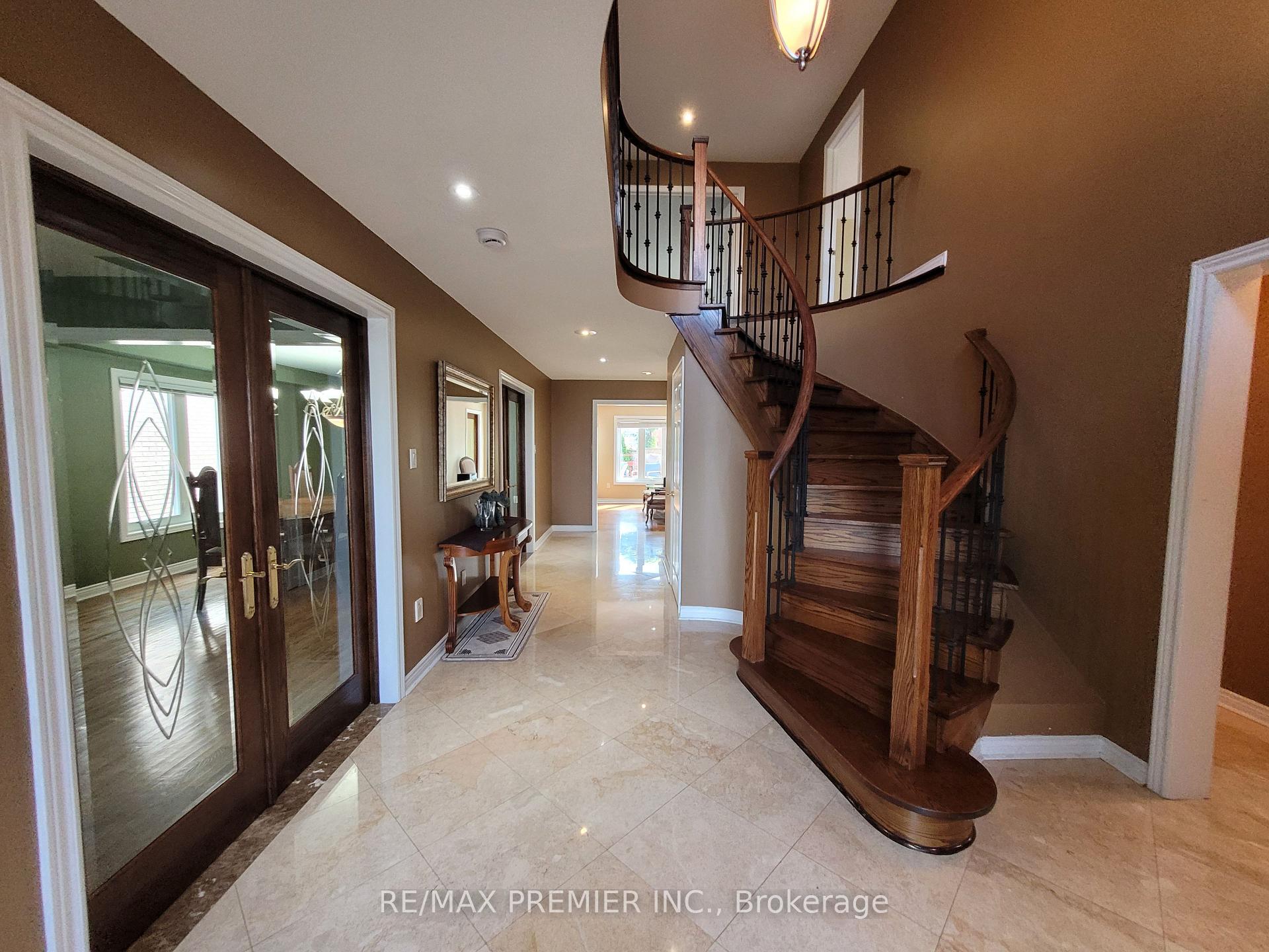 Photo 4 of 70 Bilbermar Drive, Richmond Hill, Devonsleigh — HOMEH