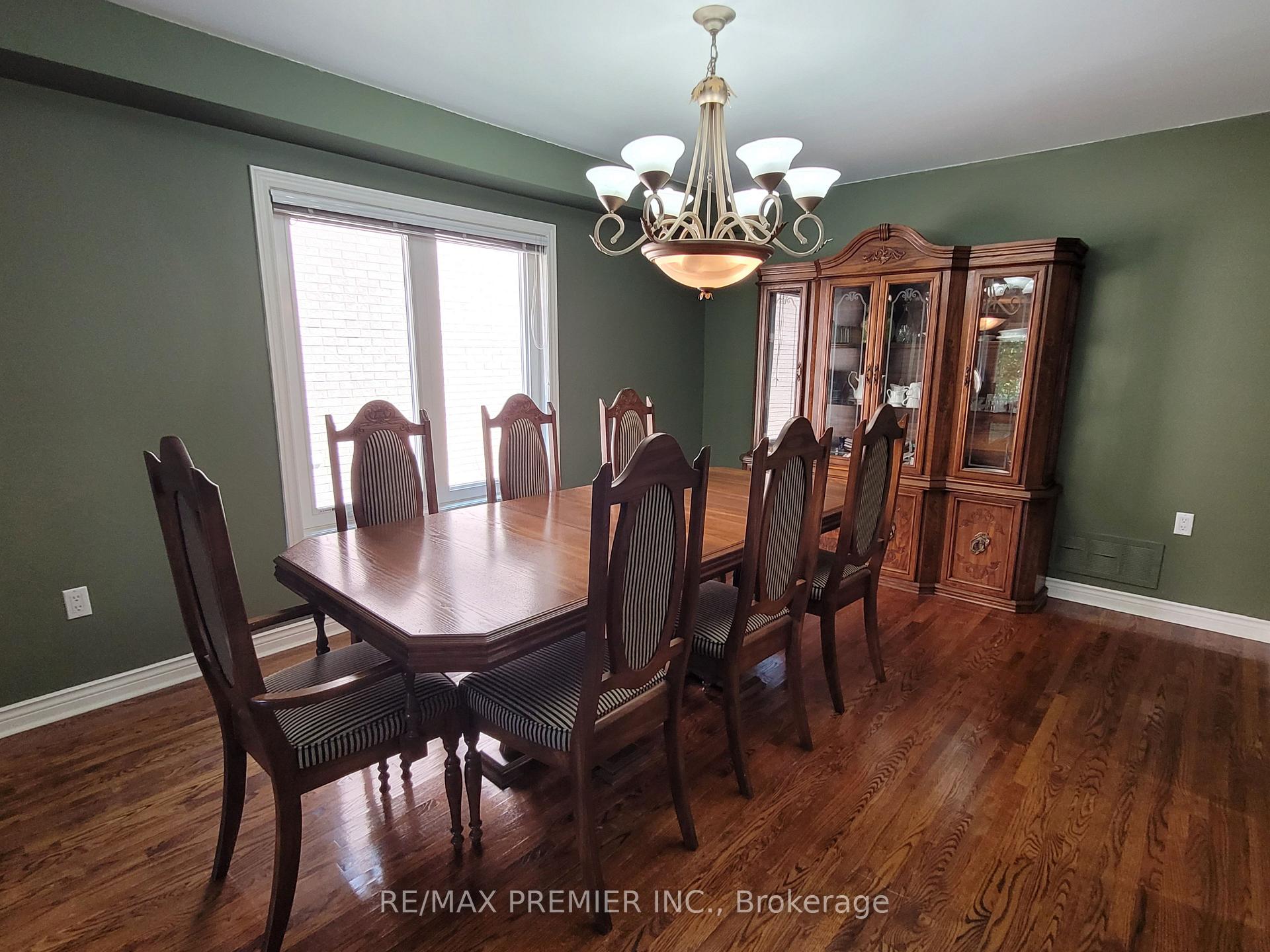 Photo 8 of 70 Bilbermar Drive, Richmond Hill, Devonsleigh — HOMEH