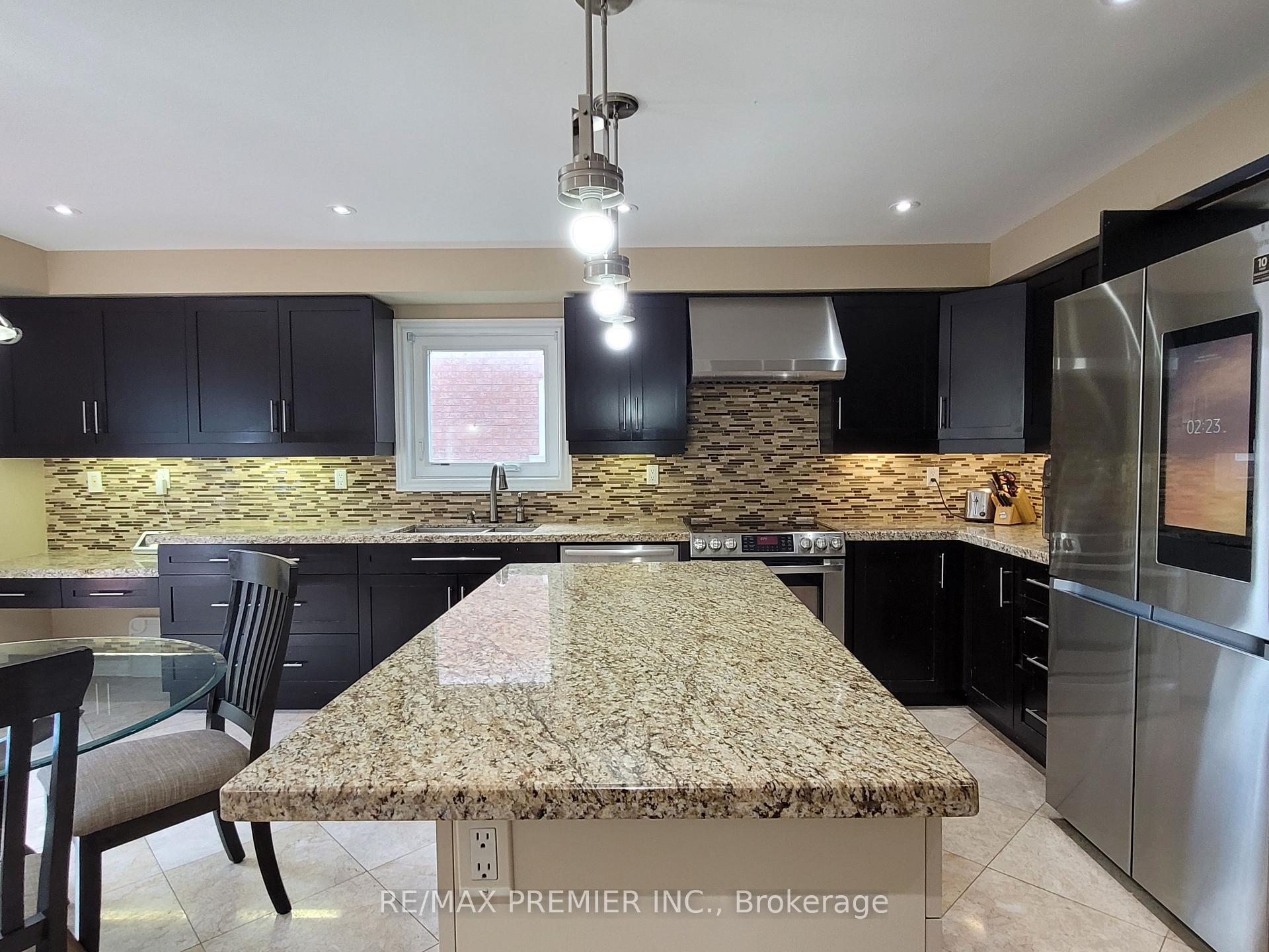 Photo 13 of 70 Bilbermar Drive, Richmond Hill, Devonsleigh — HOMEH
