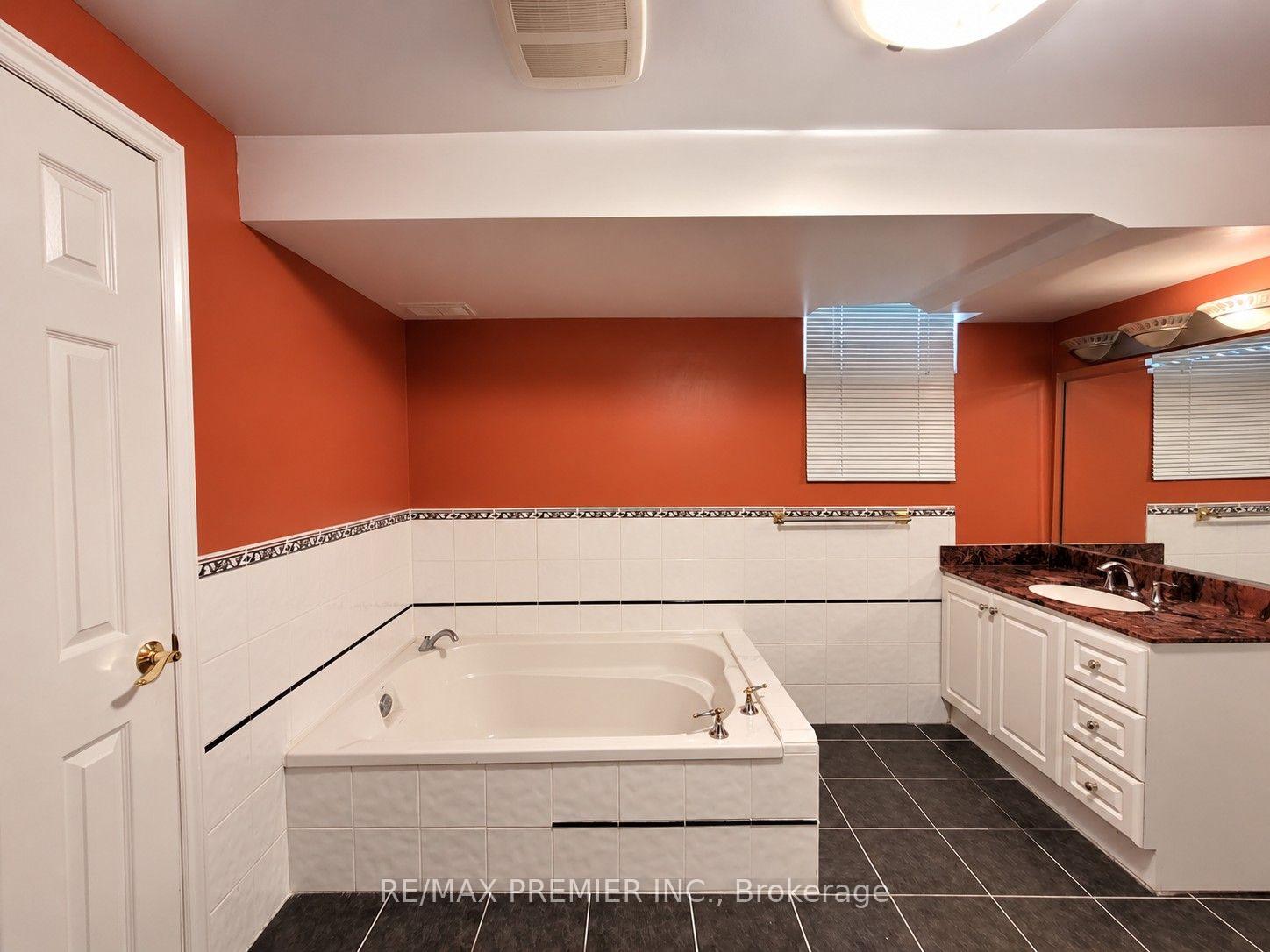 Photo 42 of 70 Bilbermar Drive, Richmond Hill, Devonsleigh — HOMEH