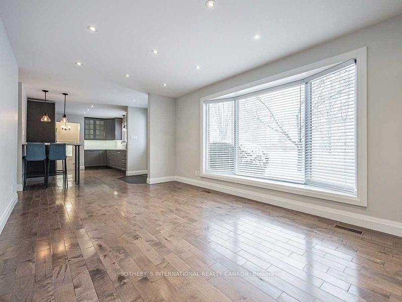 Photo 6 of 525 Dynes Road, Burlington, Roseland — HOMEH