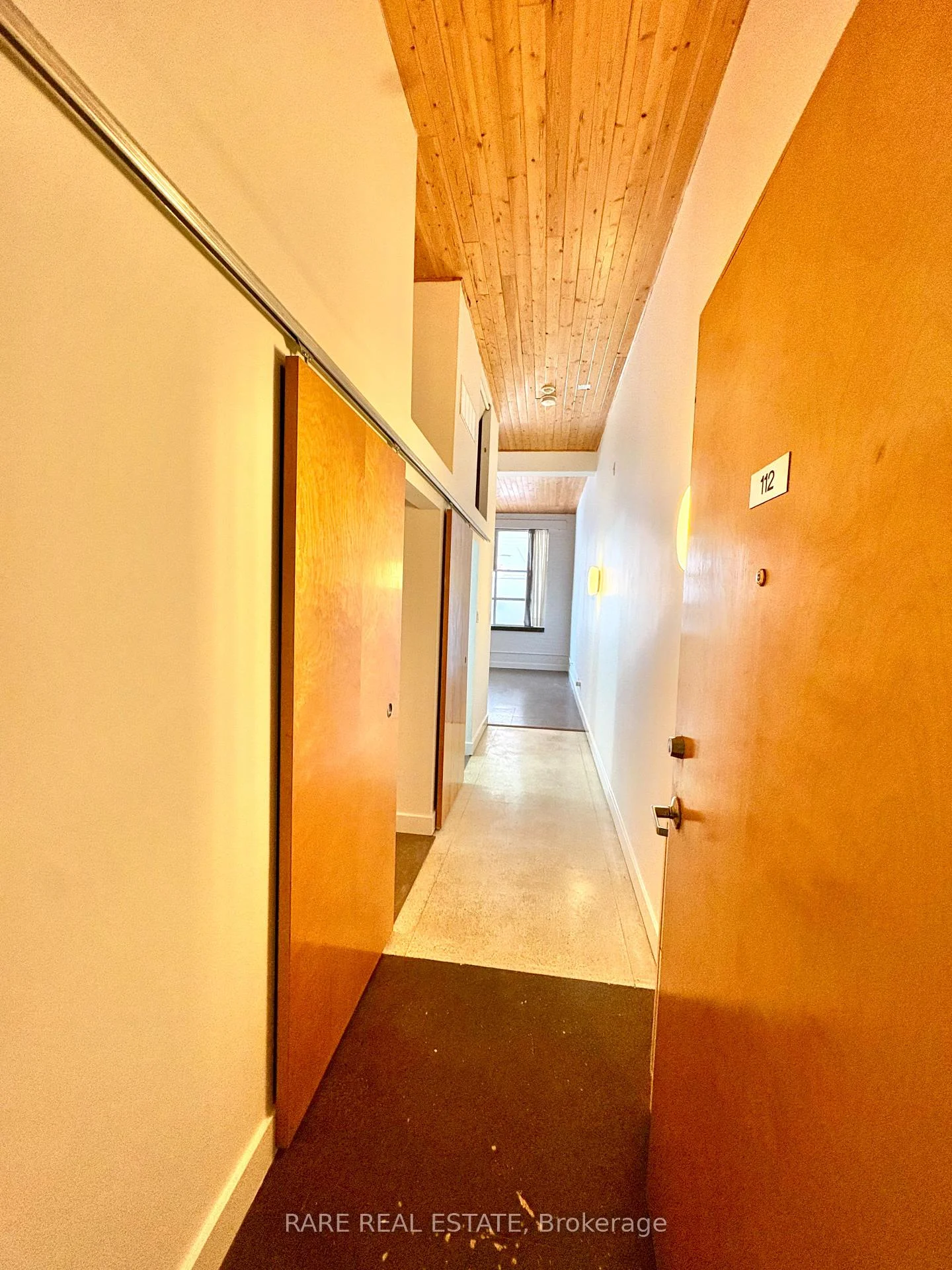 Photo of Unit 112, 365 Dundas Street E