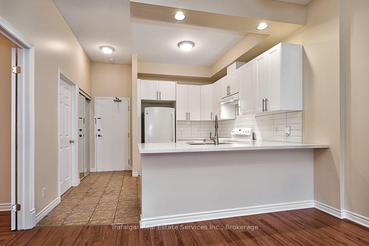 Photo 7 of Unit 215, 262 Dundas Street E, Hamilton, Waterdown — HOMEH