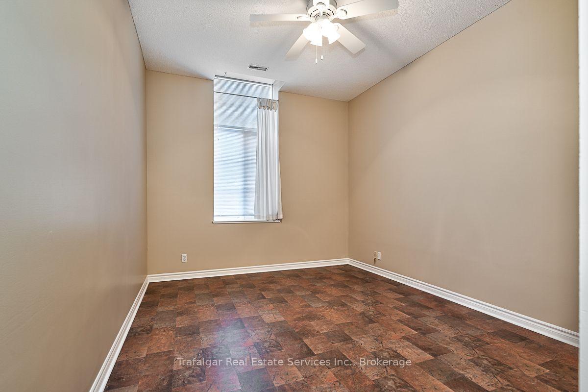 Photo 15 of Unit 215, 262 Dundas Street E, Hamilton, Waterdown — HOMEH