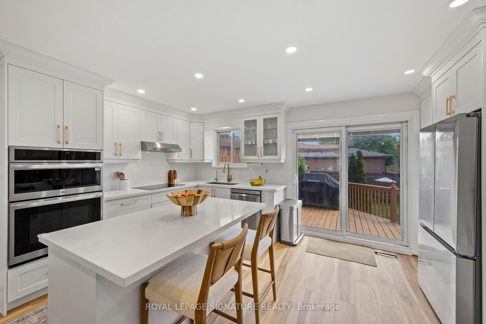 Photo 10 of 464 Bartley Bull Parkway, Brampton, Brampton East — HOMEH