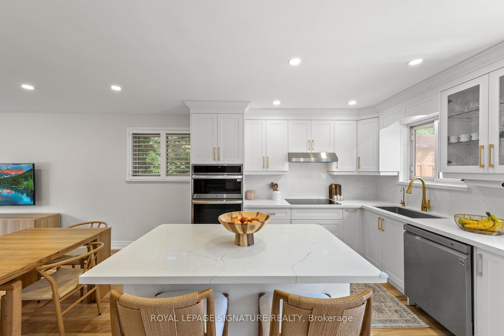 Photo 11 of 464 Bartley Bull Parkway, Brampton, Brampton East — HOMEH