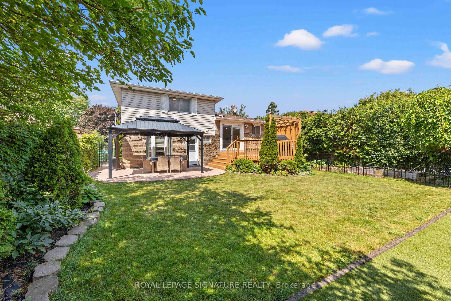 Photo 34 of 464 Bartley Bull Parkway, Brampton, Brampton East — HOMEH