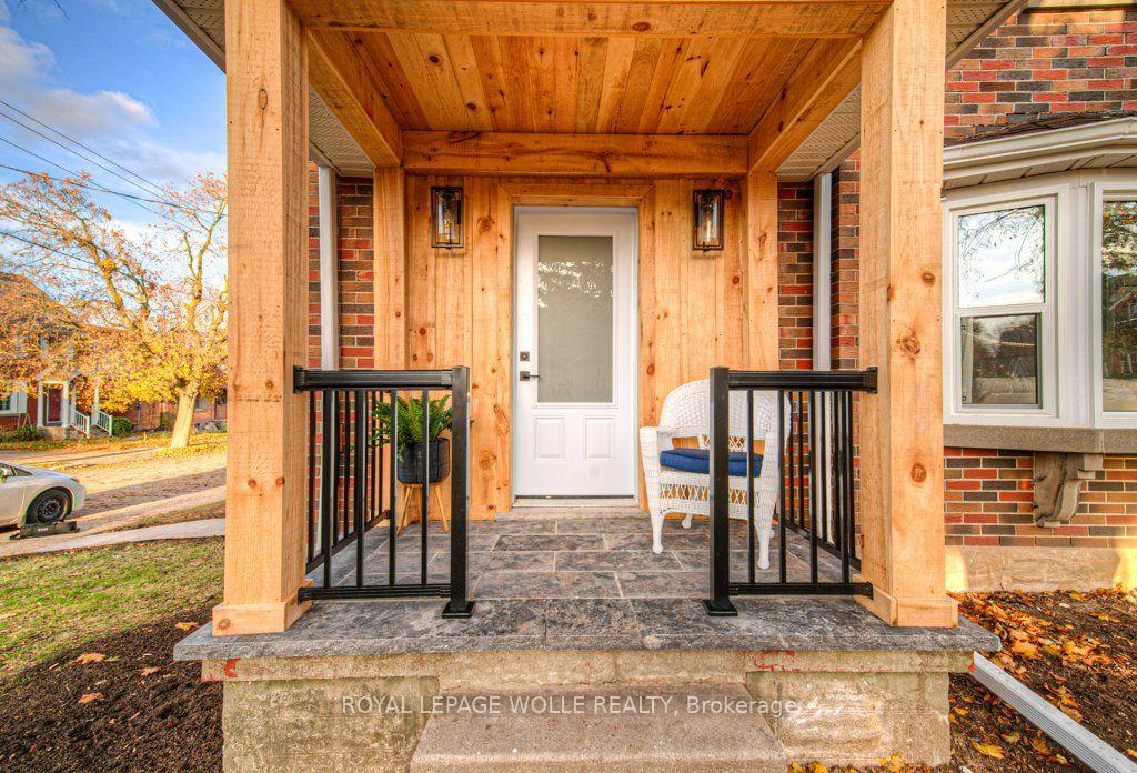 Photo 2 of 30 Dunbar Road S, Waterloo, Uptown West — HOMEH