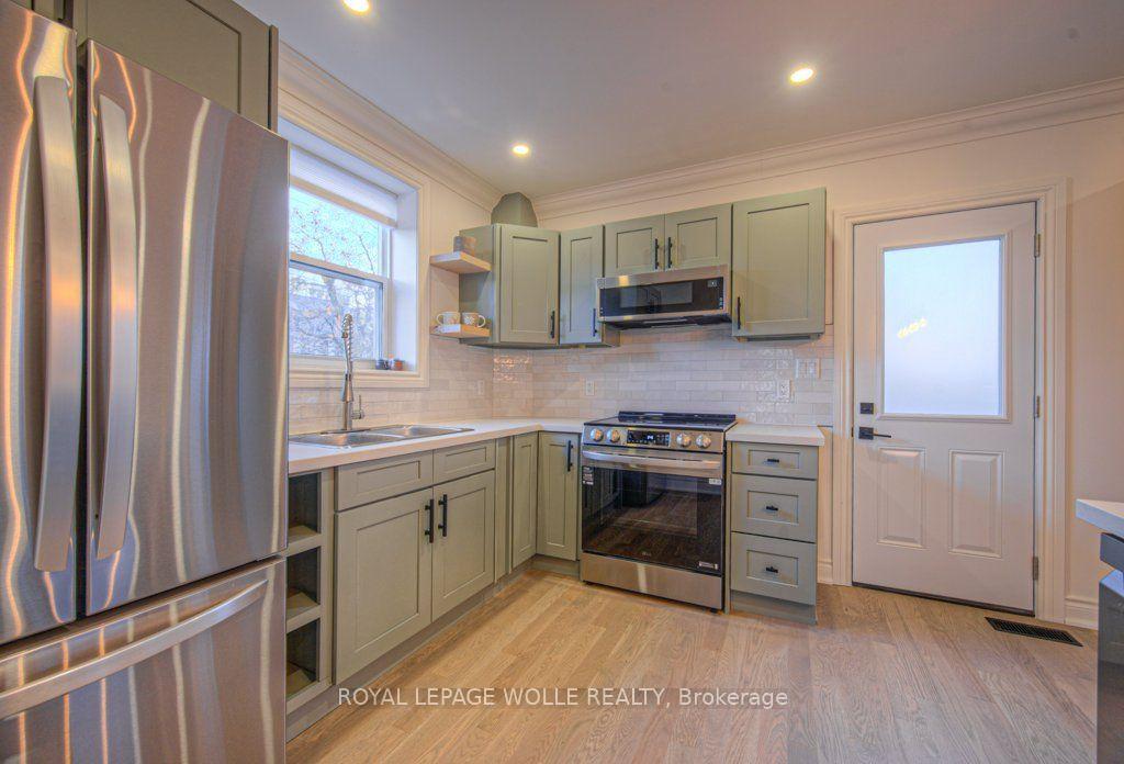 Photo 6 of 30 Dunbar Road S, Waterloo, Uptown West — HOMEH