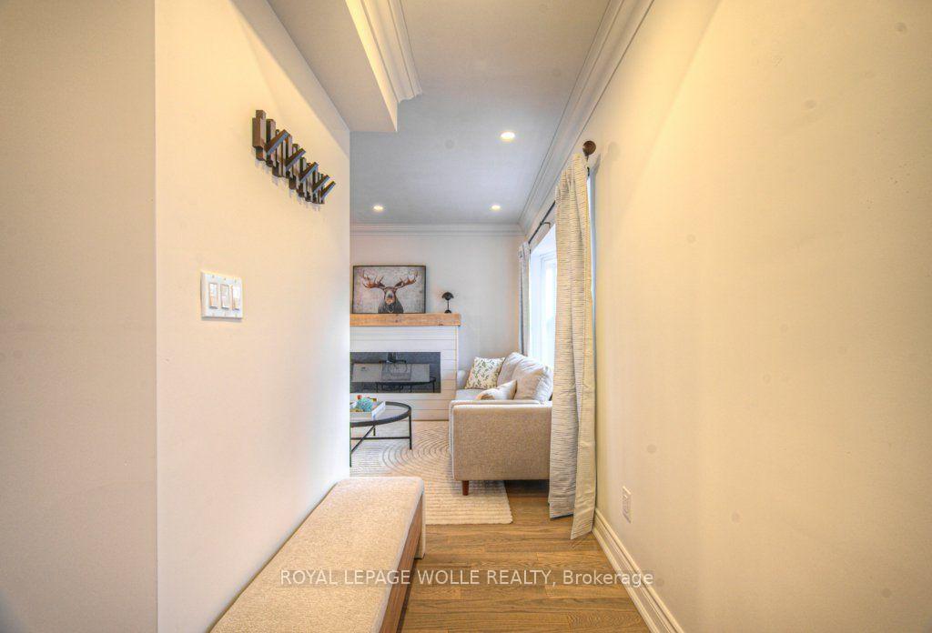Photo 16 of 30 Dunbar Road S, Waterloo, Uptown West — HOMEH