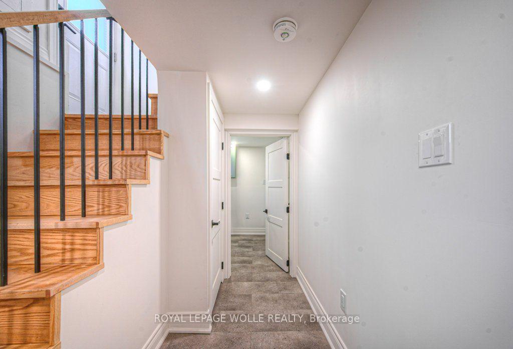 Photo 25 of 30 Dunbar Road S, Waterloo, Uptown West — HOMEH