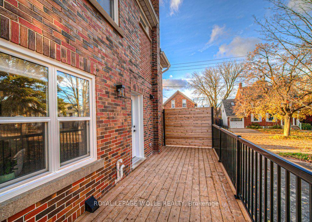 Photo 32 of 30 Dunbar Road S, Waterloo, Uptown West — HOMEH