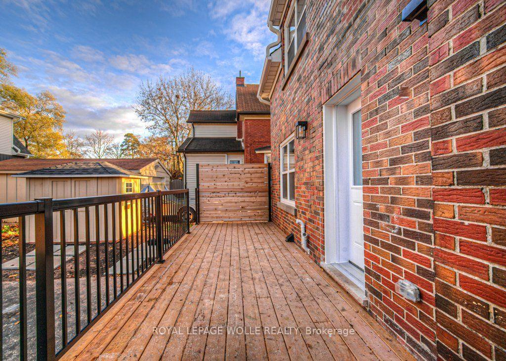 Photo 33 of 30 Dunbar Road S, Waterloo, Uptown West — HOMEH