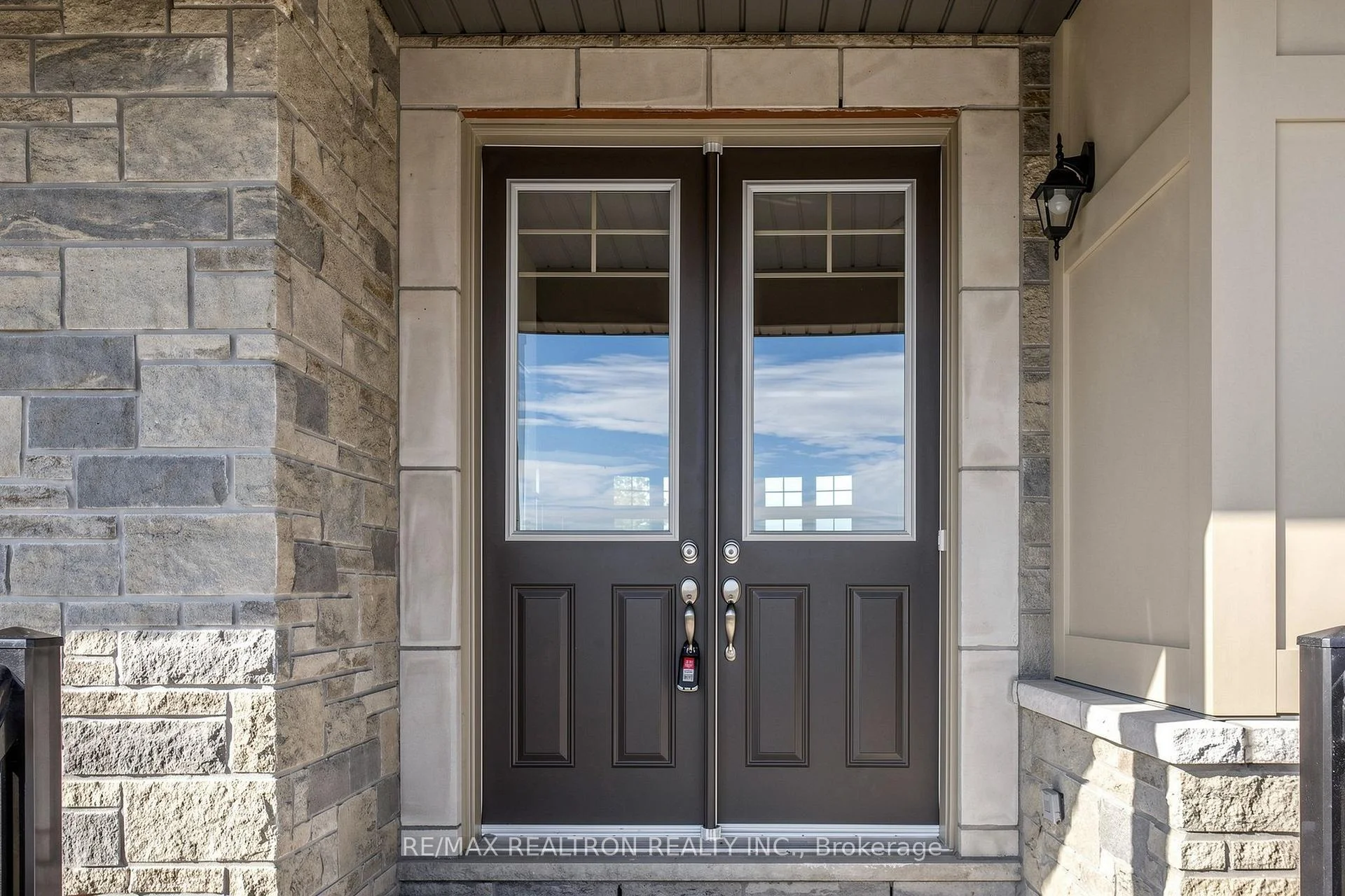 Photo 4 of 82 Wellers Way, Quinte West, Murray Ward — HOMEH