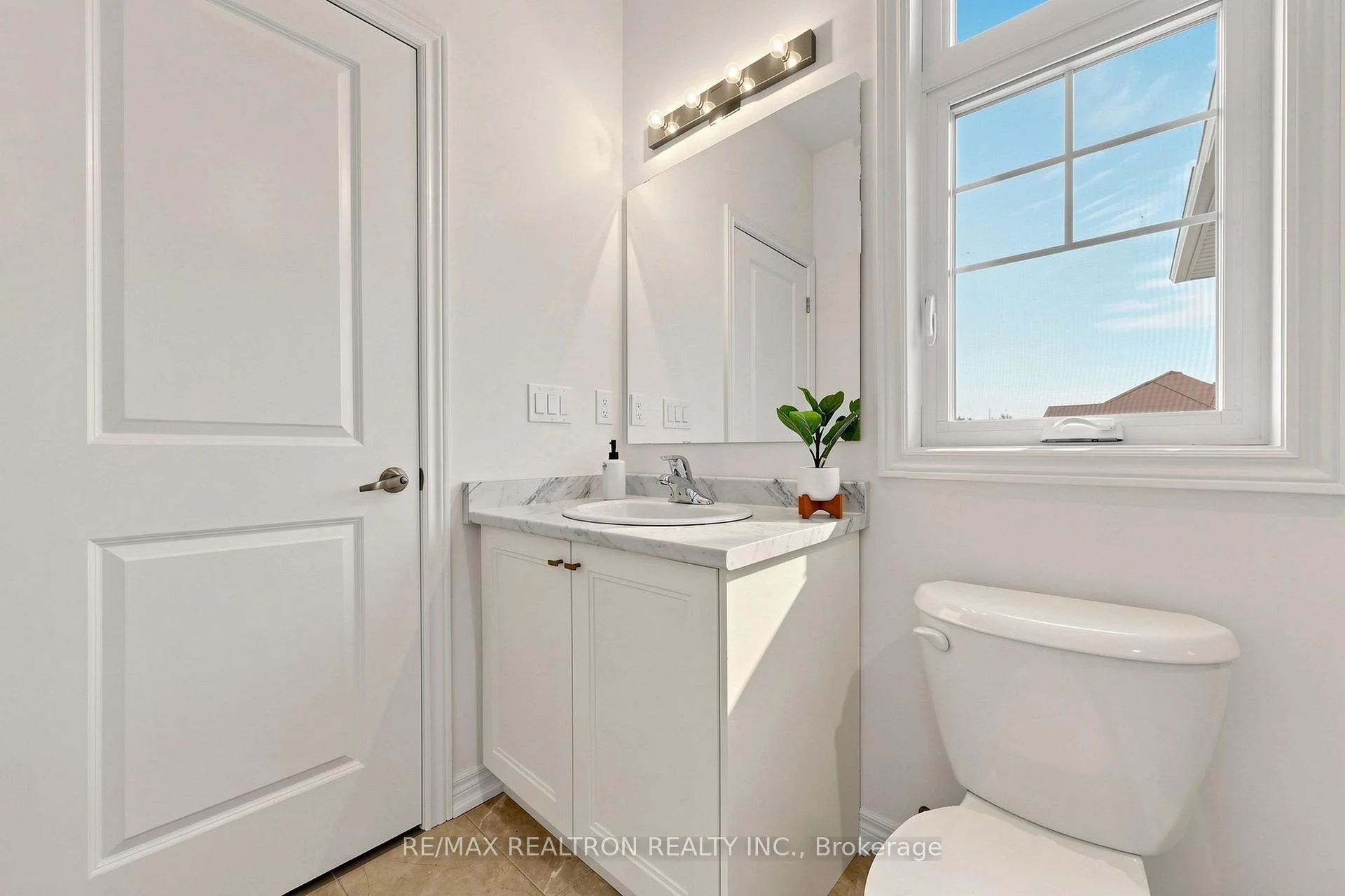 Photo 35 of 82 Wellers Way, Quinte West, Murray Ward — HOMEH