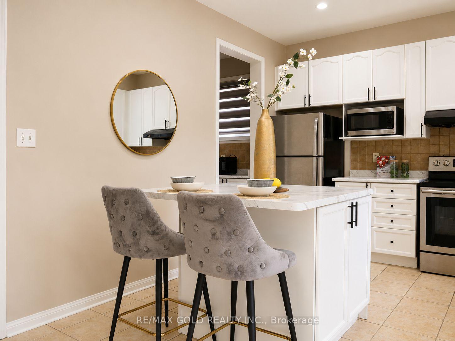 Photo 6 of 24 Gander Crescent, Brampton, Vales of Castlemore — HOMEH