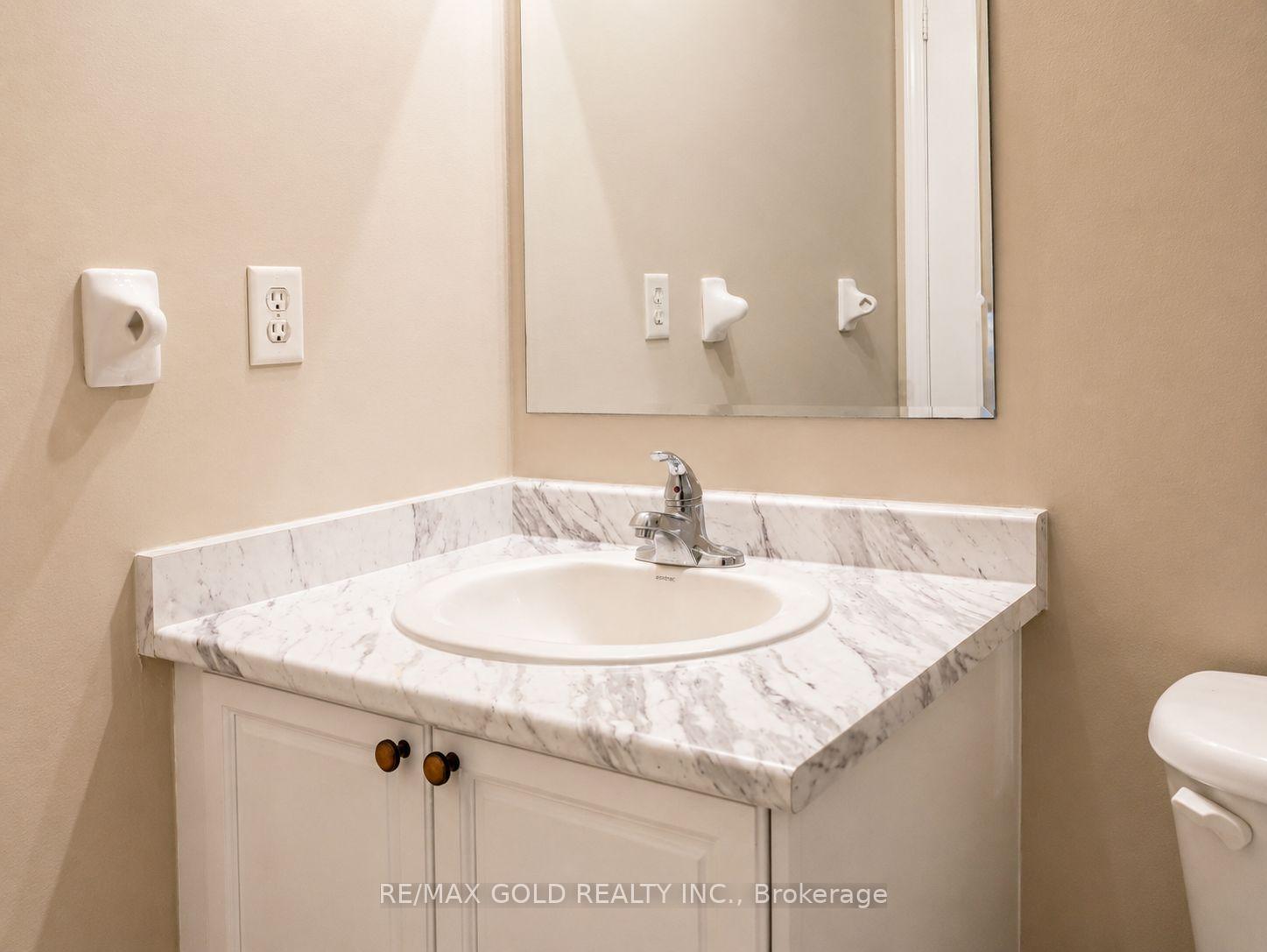 Photo 22 of 24 Gander Crescent, Brampton, Vales of Castlemore — HOMEH