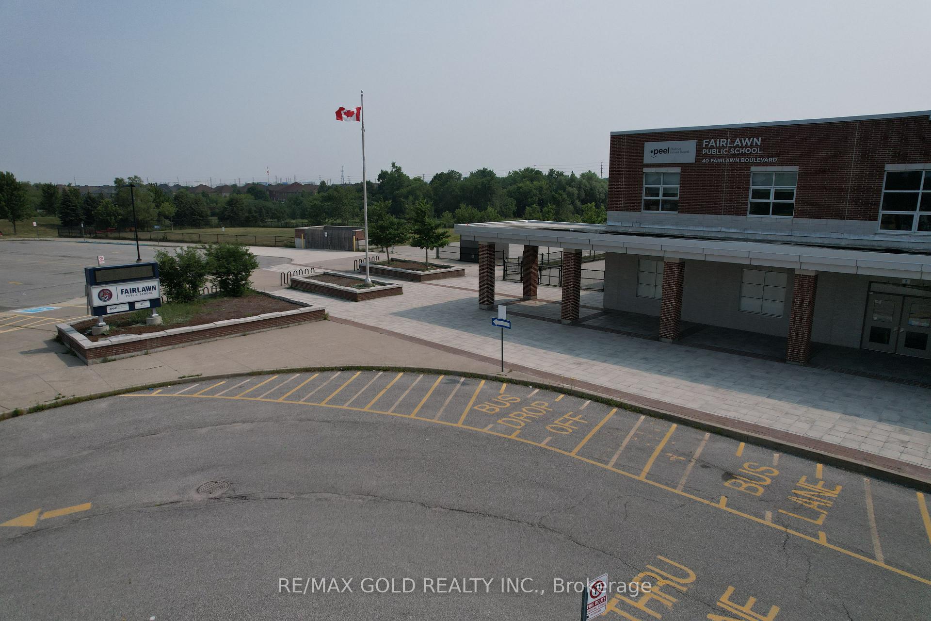 Photo 36 of 24 Gander Crescent, Brampton, Vales of Castlemore — HOMEH