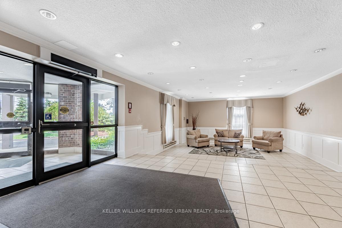 Photo 4 of Unit 1007, 3025 Queen Frederica Drive, Mississauga, Applewood — HOMEH