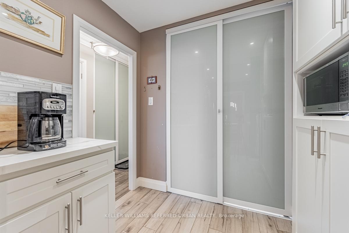 Photo 17 of Unit 1007, 3025 Queen Frederica Drive, Mississauga, Applewood — HOMEH