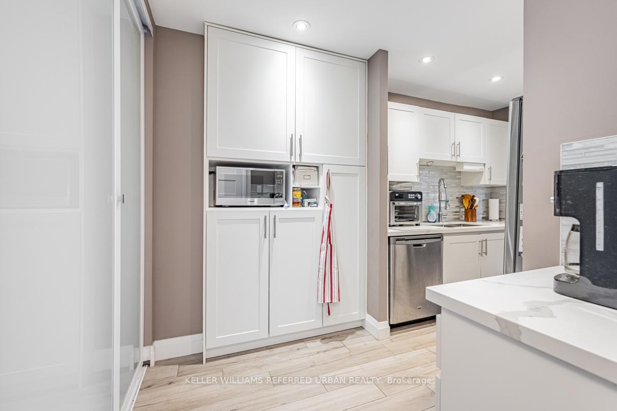 Photo 20 of Unit 1007, 3025 Queen Frederica Drive, Mississauga, Applewood — HOMEH