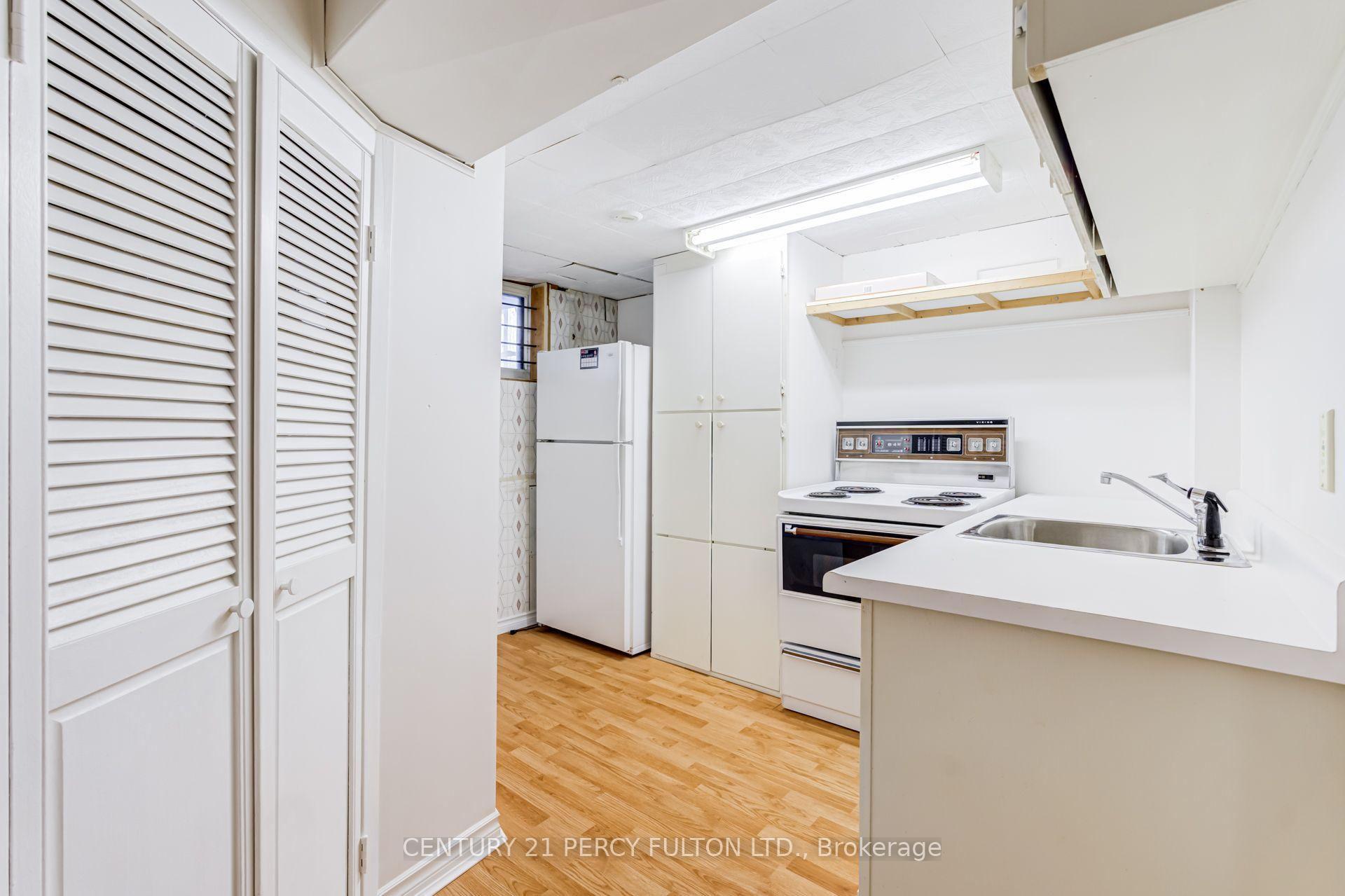 Photo 34 of 10 Dunlop Avenue, Scarborough, Clairlea-Birchmount — HOMEH