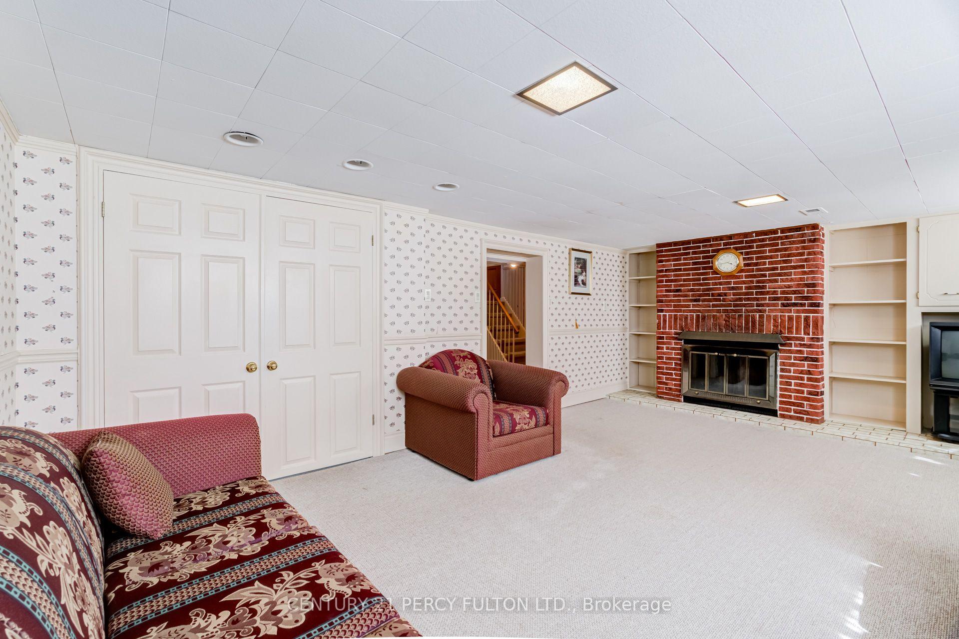 Photo 40 of 10 Dunlop Avenue, Scarborough, Clairlea-Birchmount — HOMEH