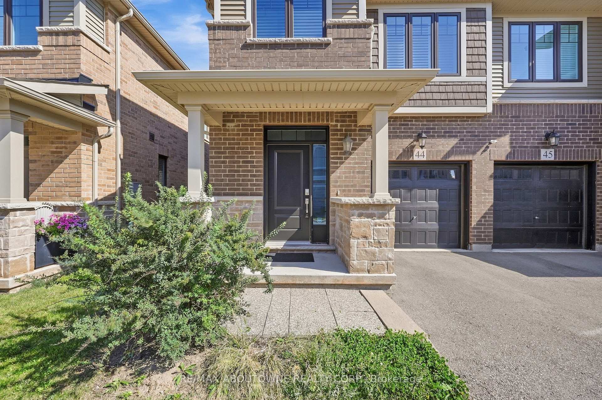 Photo 3 of Unit 44, 288 Glover Rd, Hamilton, Fruitland — HOMEH