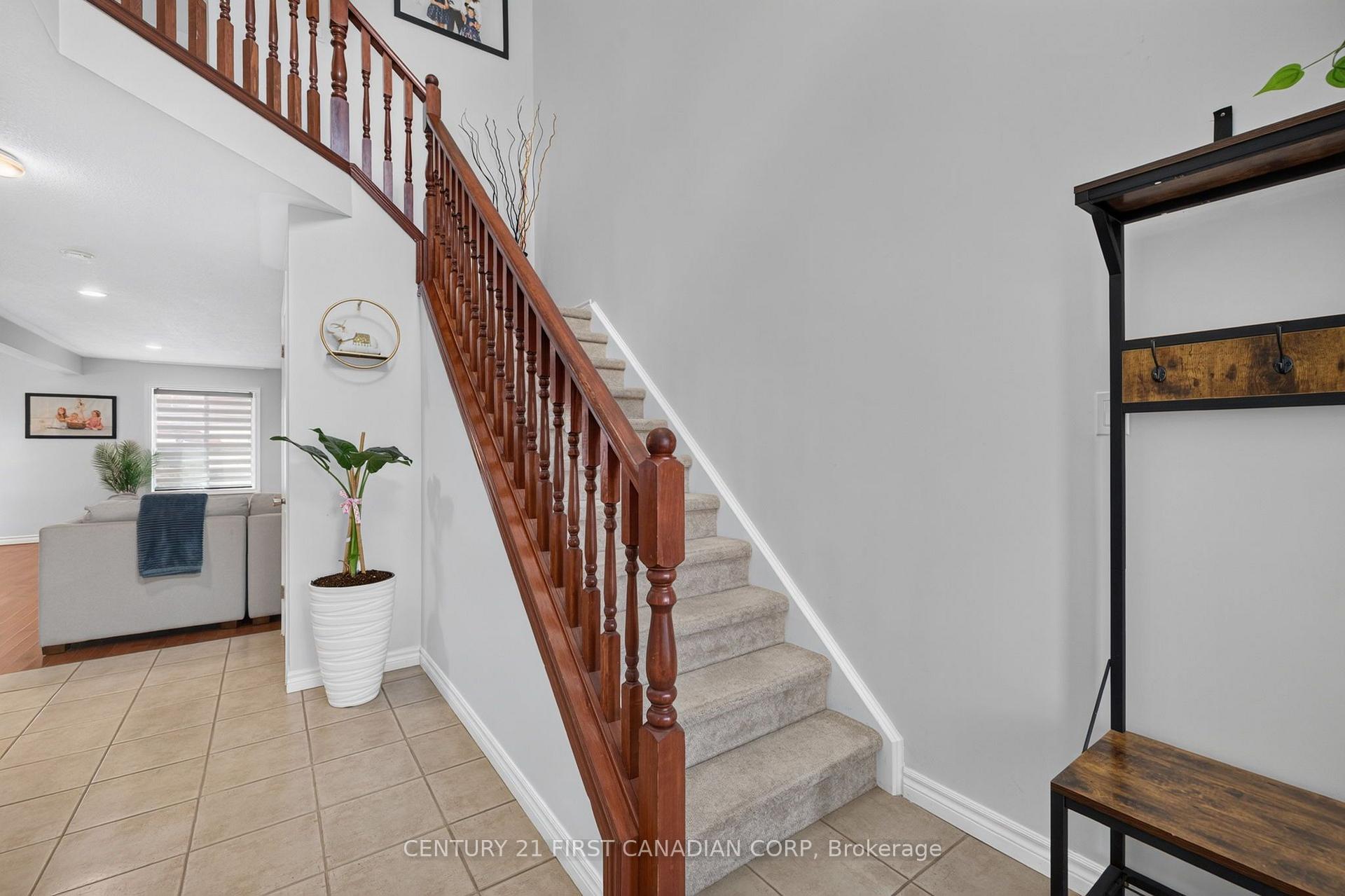 Photo 6 of 1213 Smither Road, London, North I — HOMEH