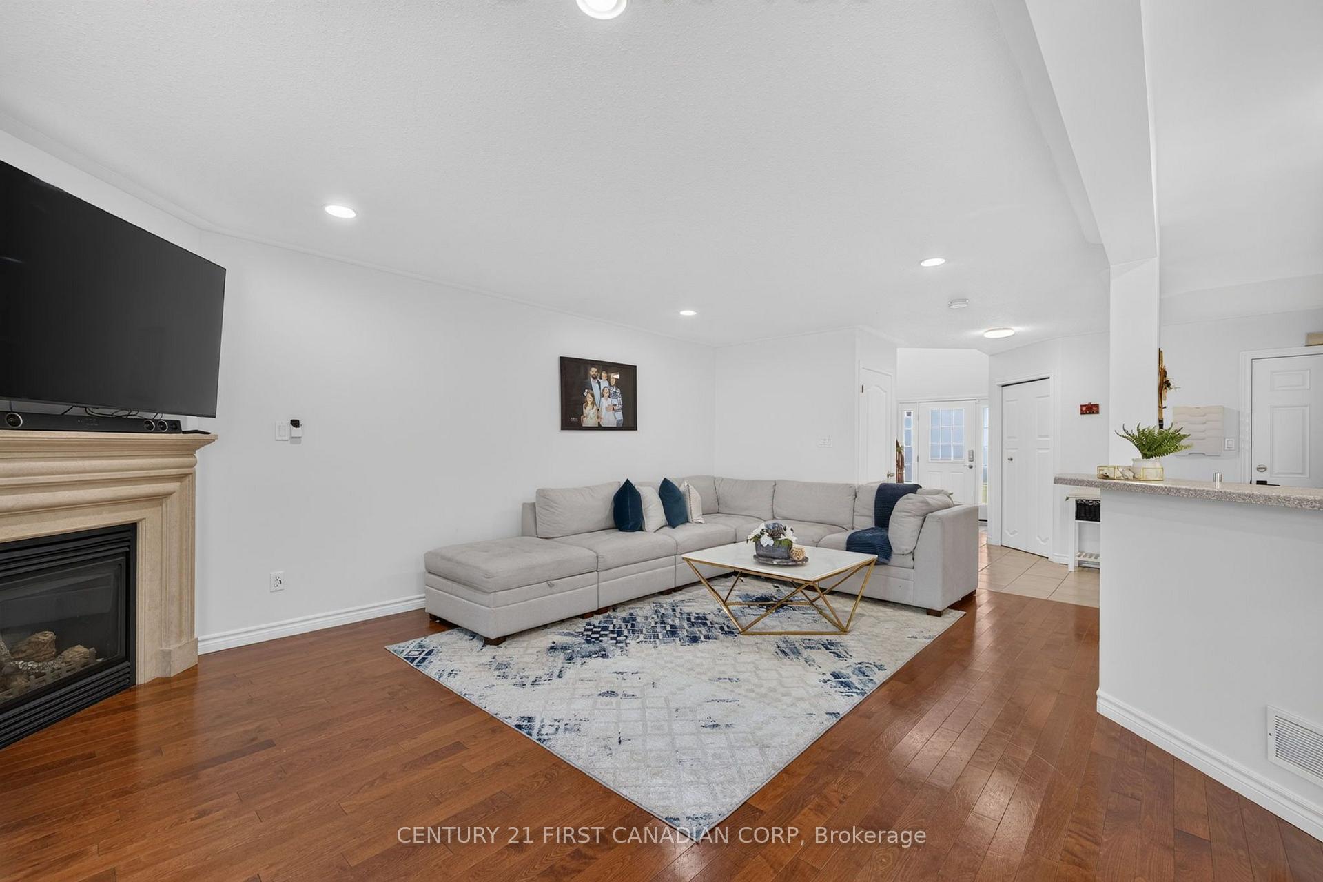 Photo 11 of 1213 Smither Road, London, North I — HOMEH