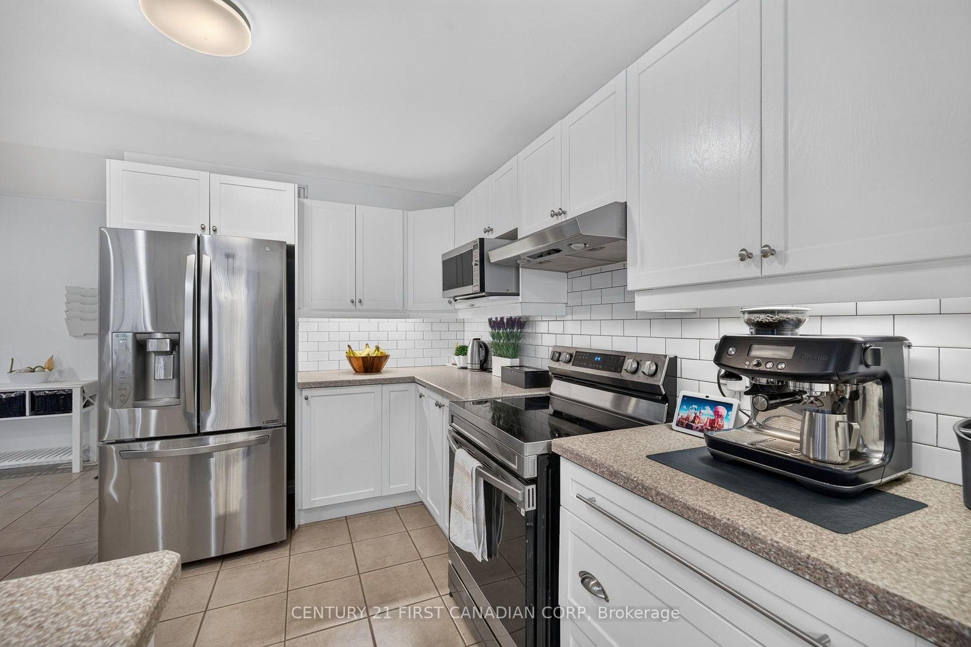 Photo 16 of 1213 Smither Road, London, North I — HOMEH