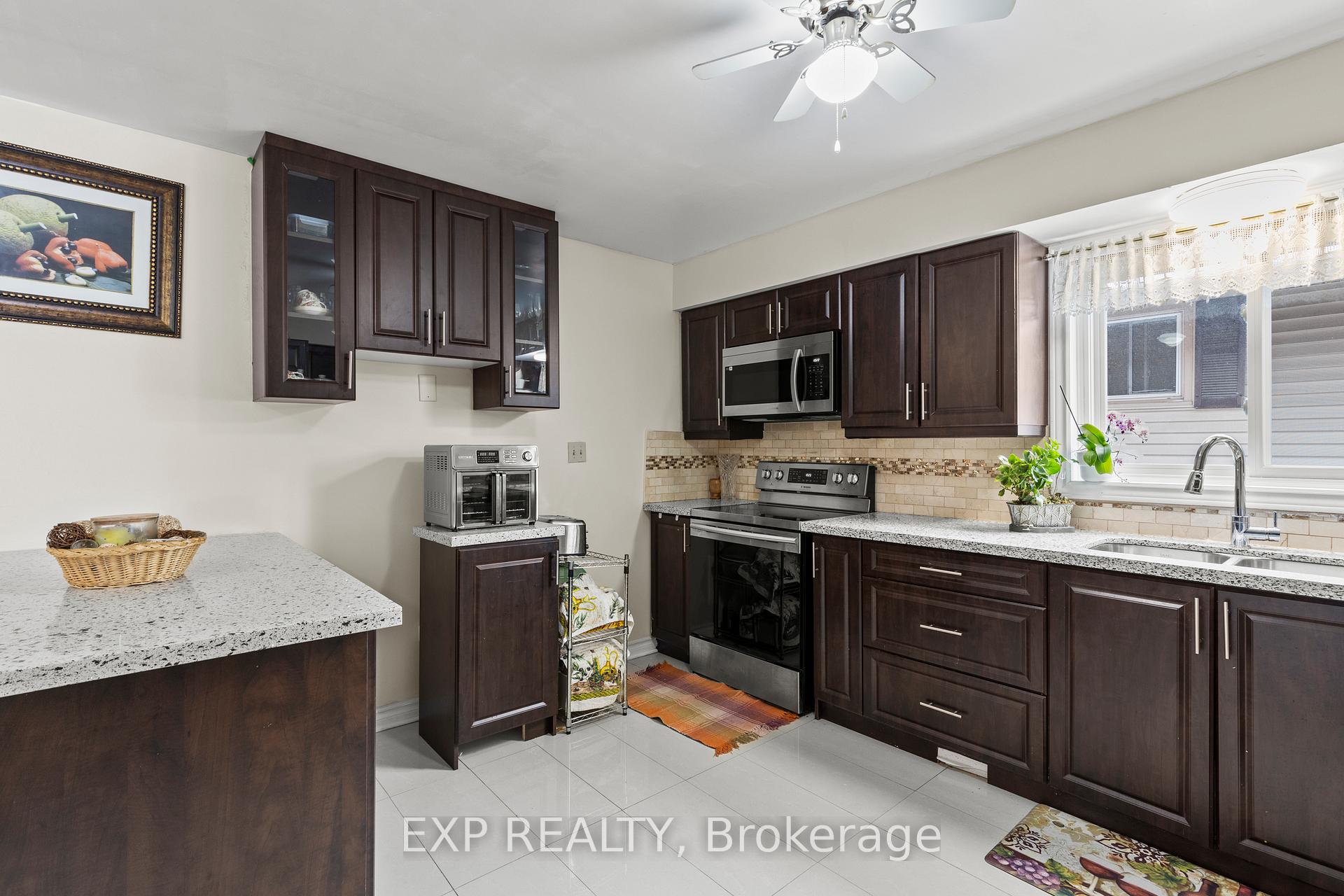 Photo 11 of 6745 Dawson Street, Niagara Falls, Morrison — HOMEH
