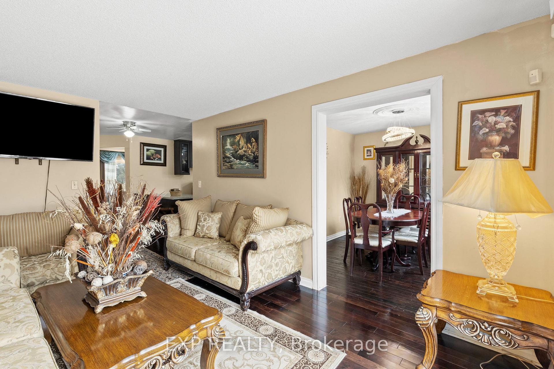 Photo 14 of 6745 Dawson Street, Niagara Falls, Morrison — HOMEH