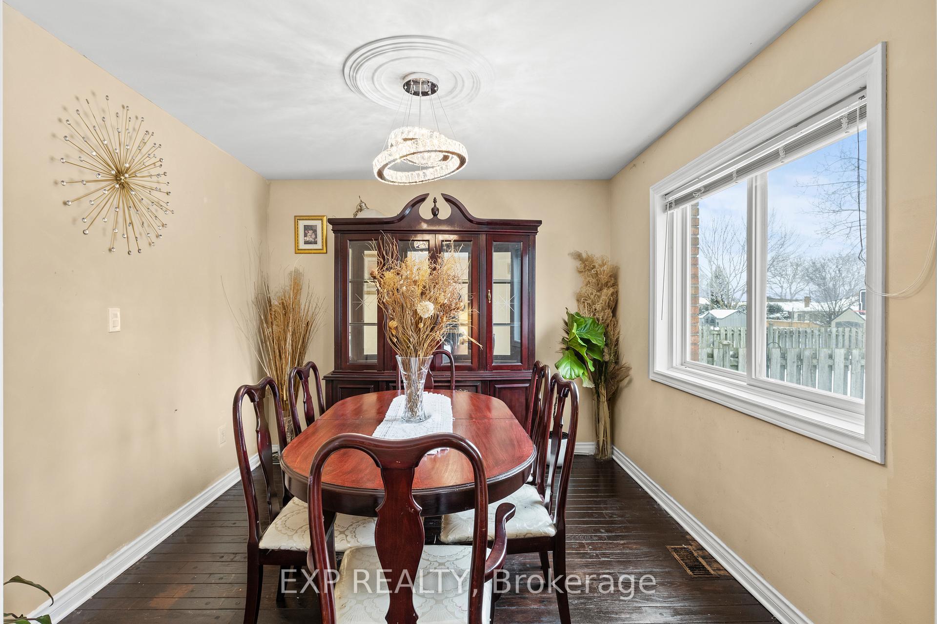 Photo 15 of 6745 Dawson Street, Niagara Falls, Morrison — HOMEH