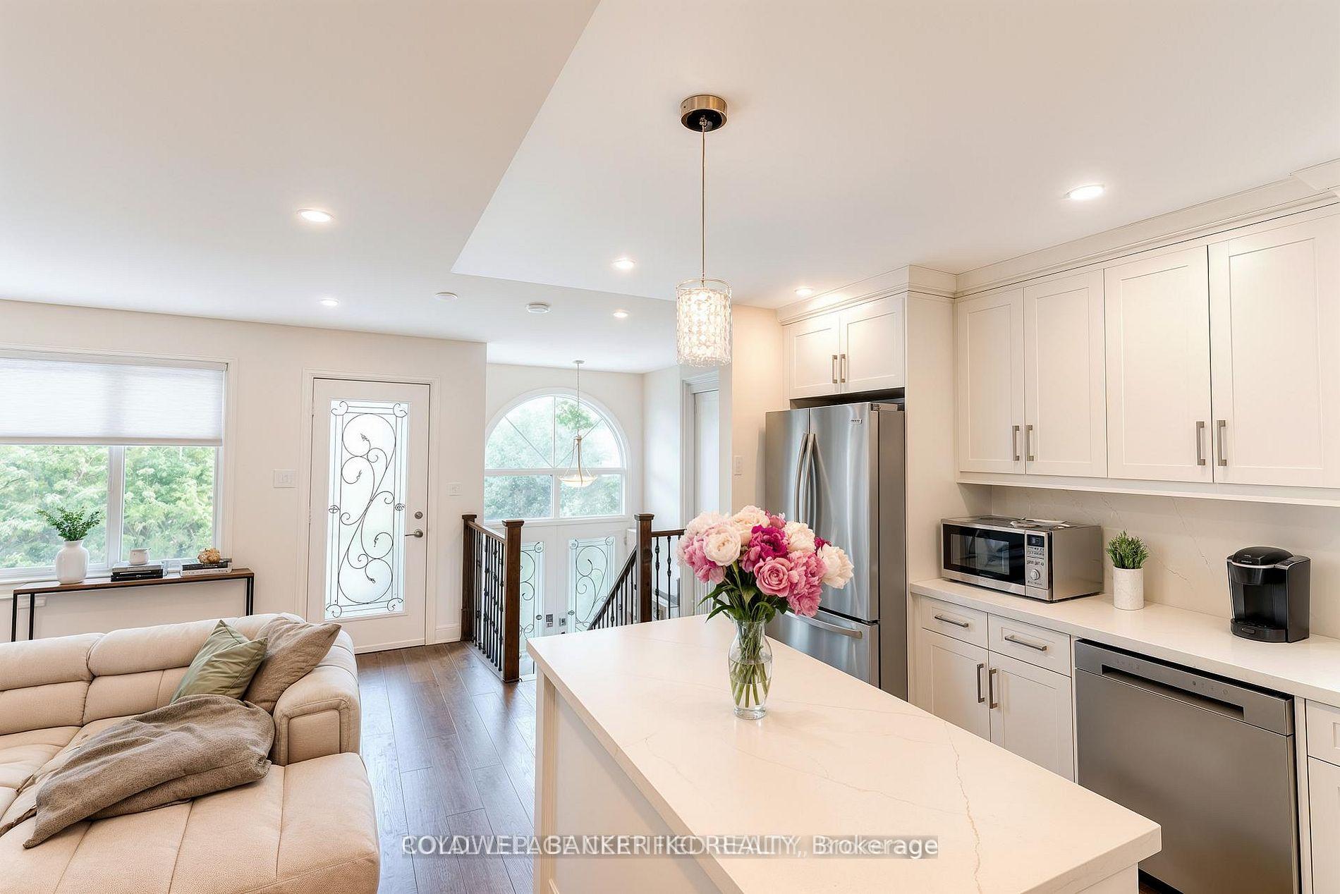 Photo 8 of 3891 Freeman Terrace, Mississauga, Churchill Meadows — HOMEH