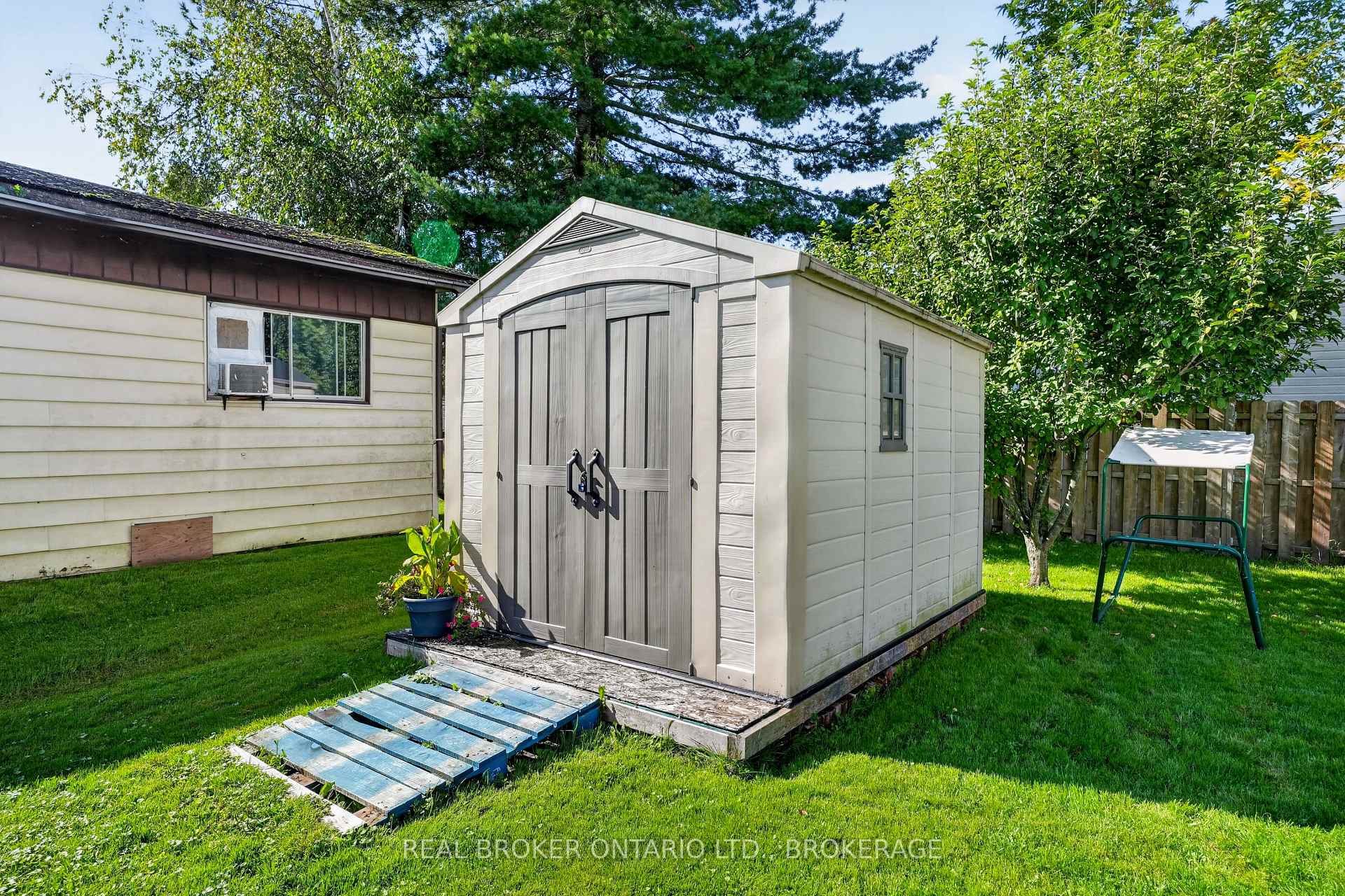 Photo 22 of 38 Broad Street, South Glengarry, Lancaster — HOMEH