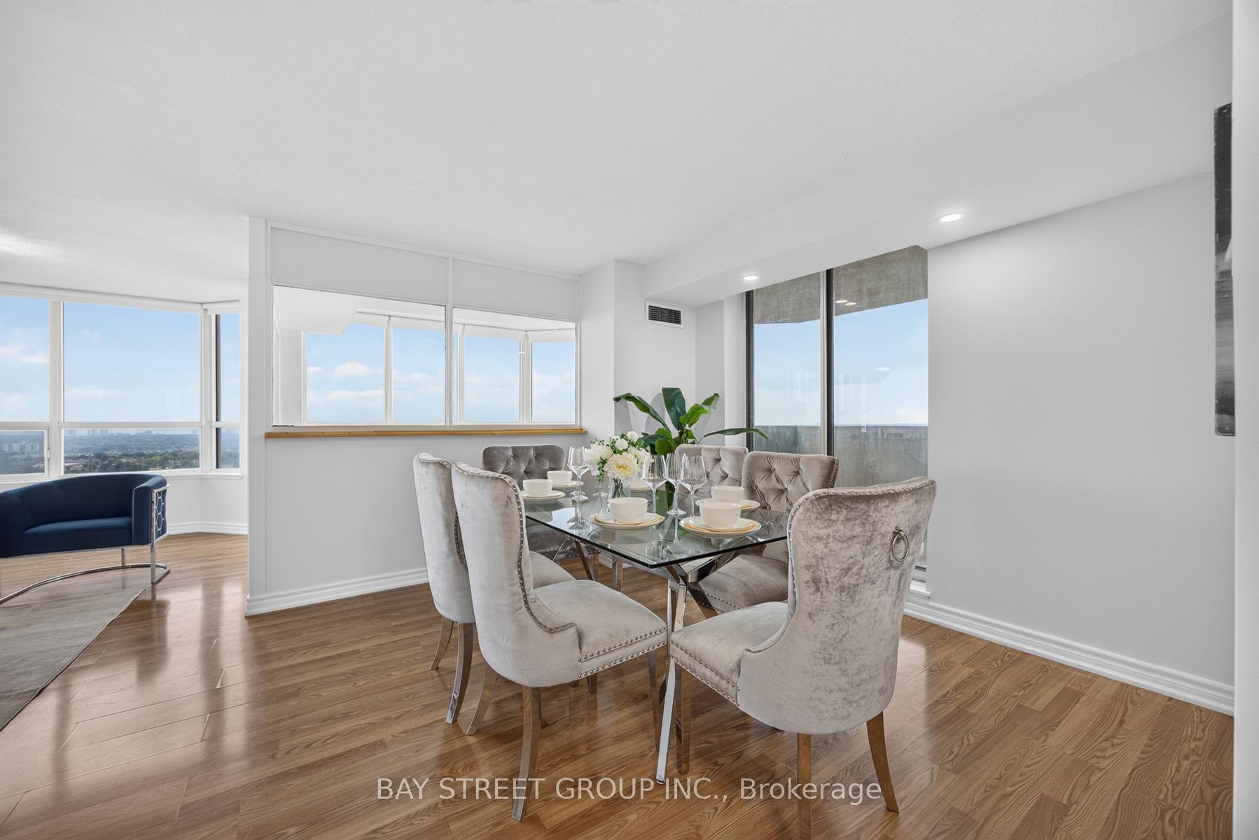 Photo 8 of Unit 2203, 400 Webb Drive, Mississauga, City Centre — HOMEH