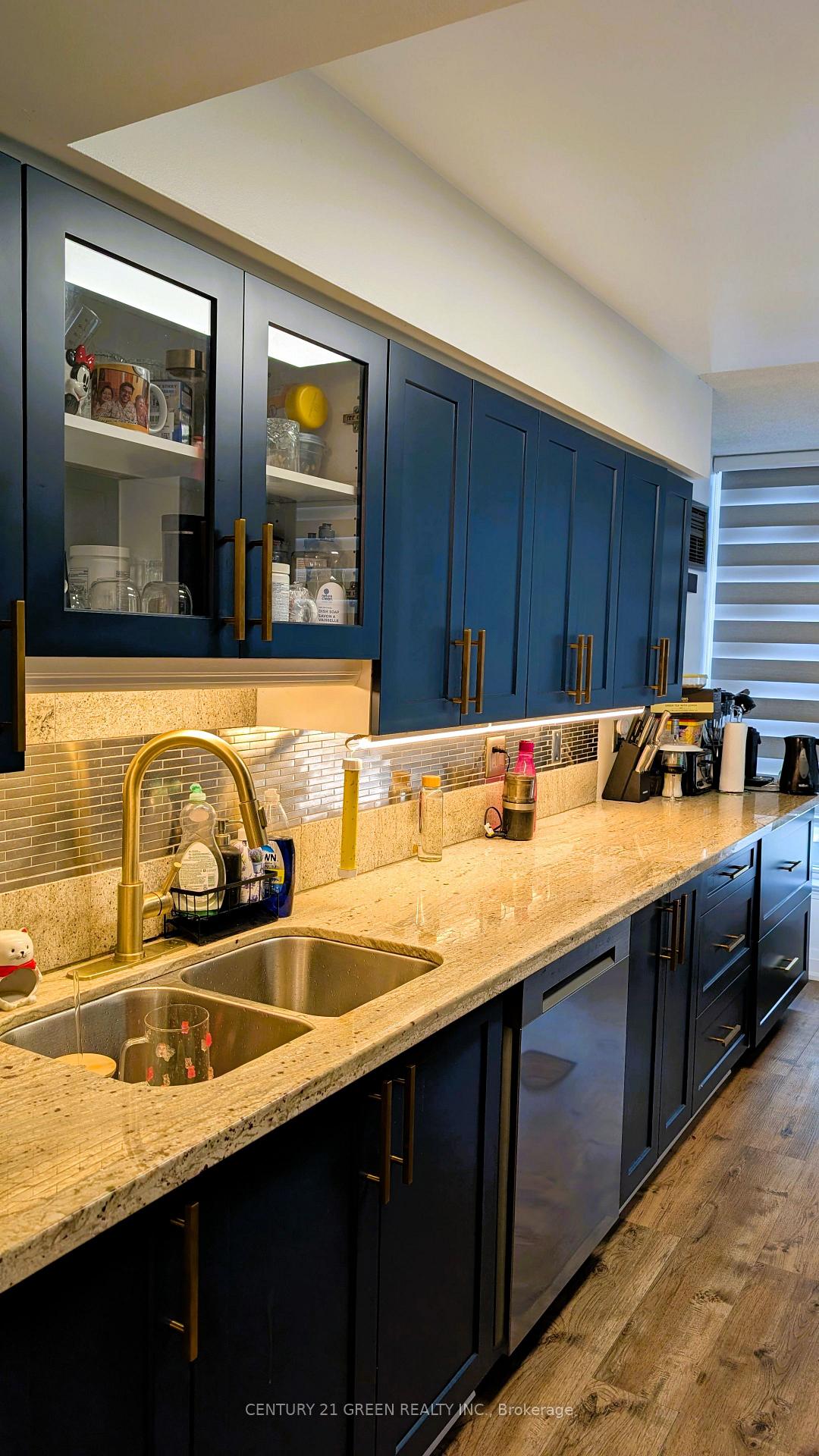 Photo 8 of Unit 1211, 55 Elm Drive, Mississauga, City Centre — HOMEH