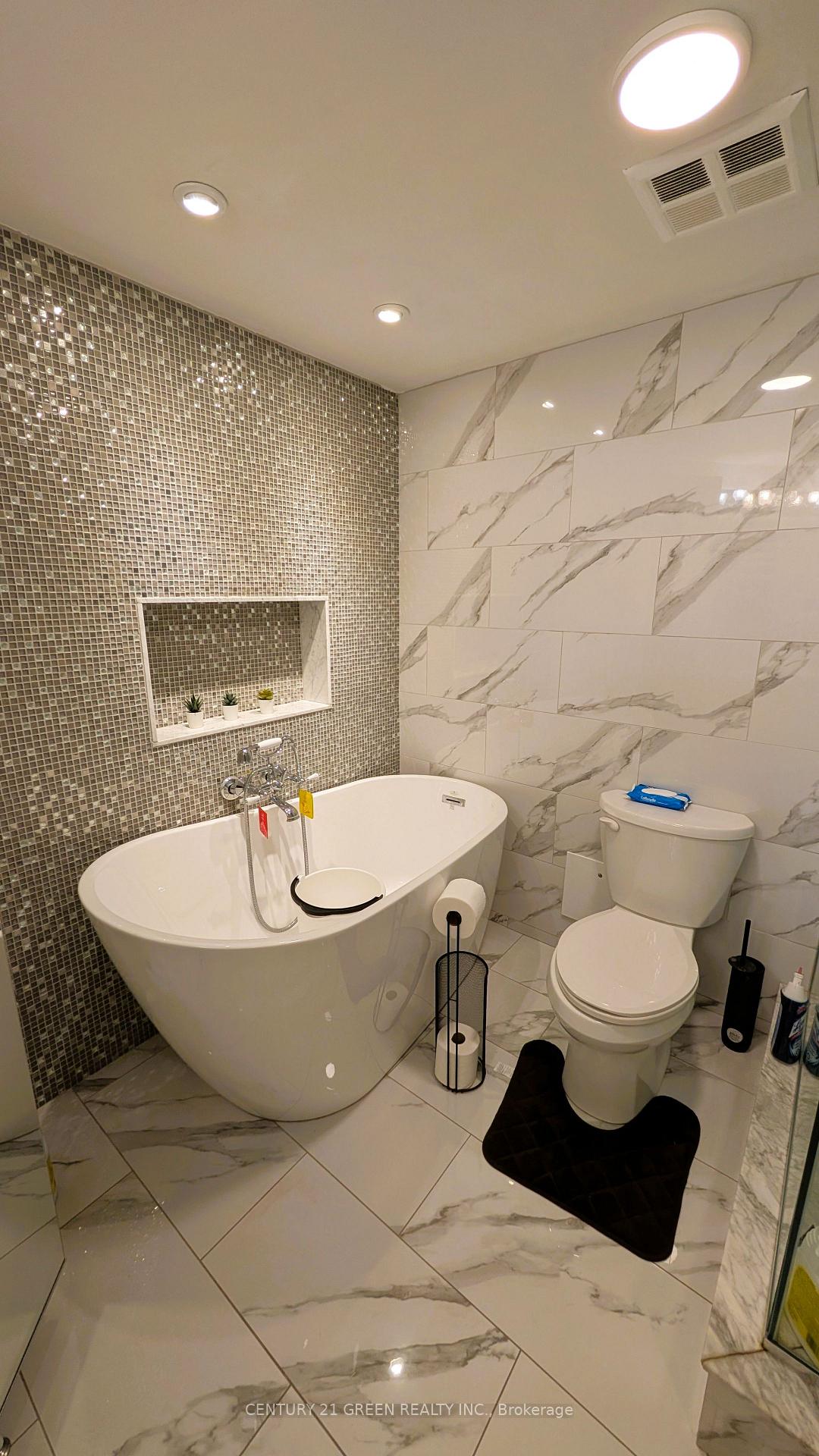 Photo 25 of Unit 1211, 55 Elm Drive, Mississauga, City Centre — HOMEH