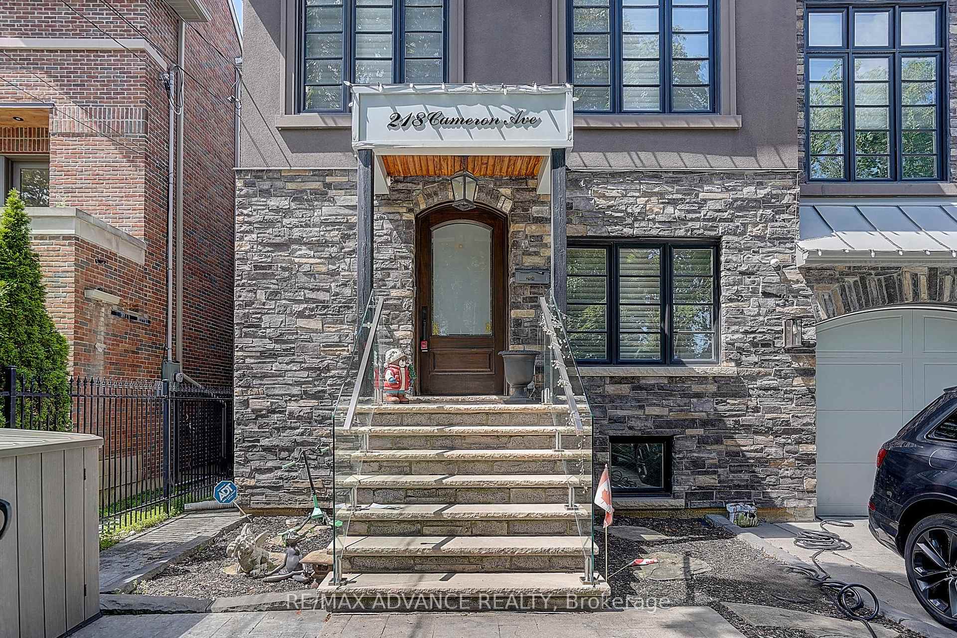 Photo 2 of 218 Cameron Avenue, North York, Lansing-Westgate — HOMEH