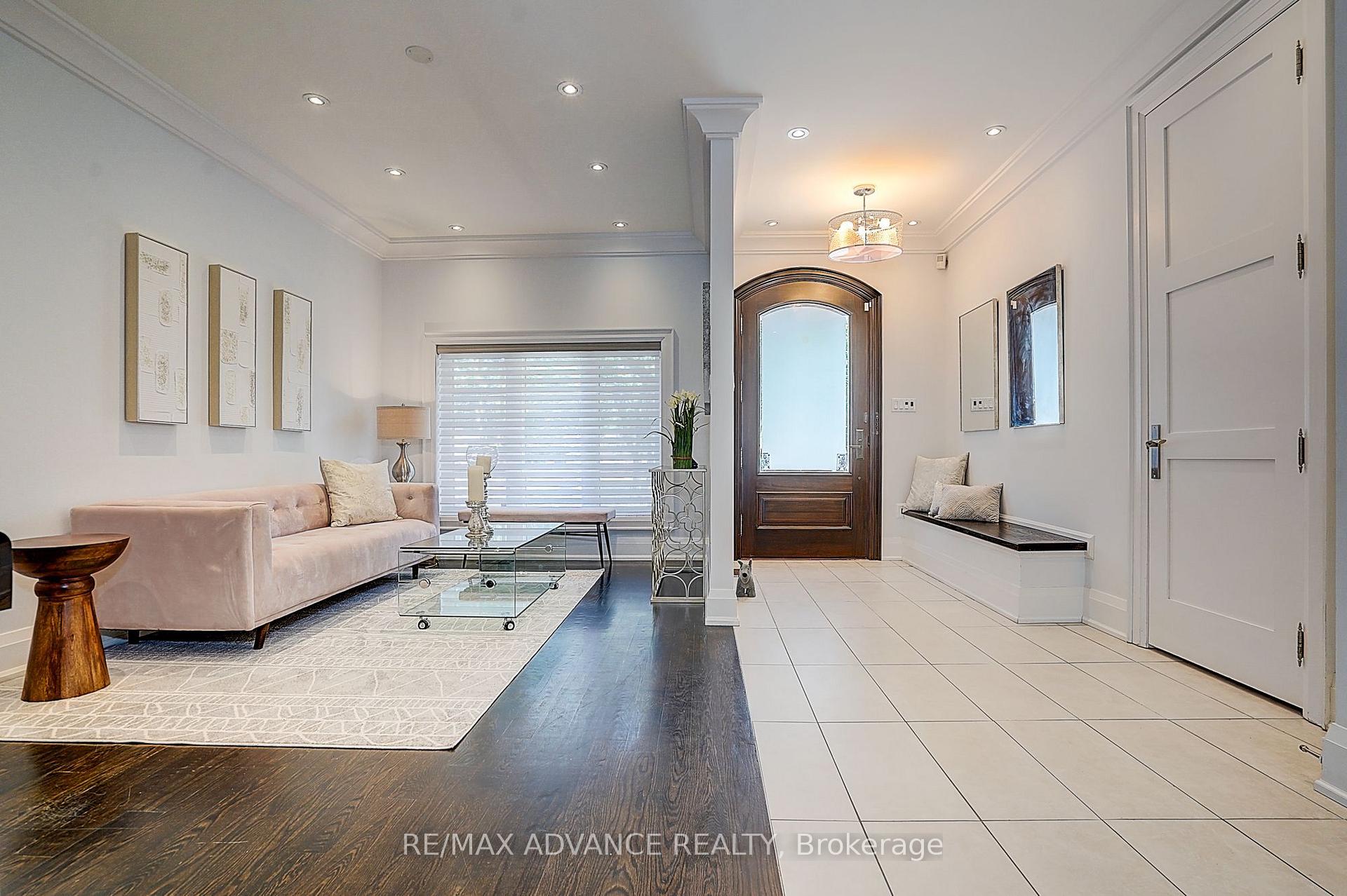 Photo 3 of 218 Cameron Avenue, North York, Lansing-Westgate — HOMEH
