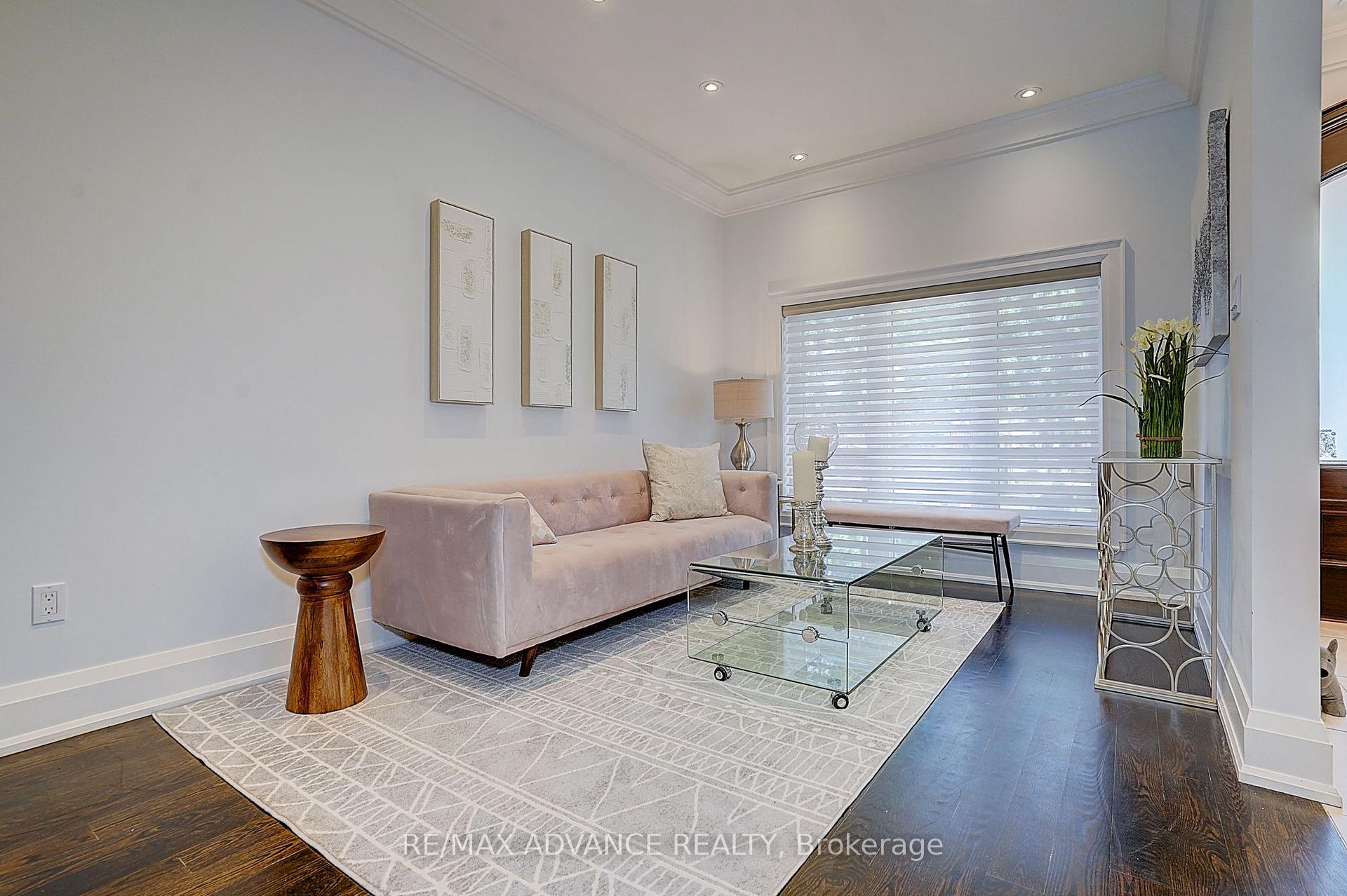 Photo 4 of 218 Cameron Avenue, North York, Lansing-Westgate — HOMEH