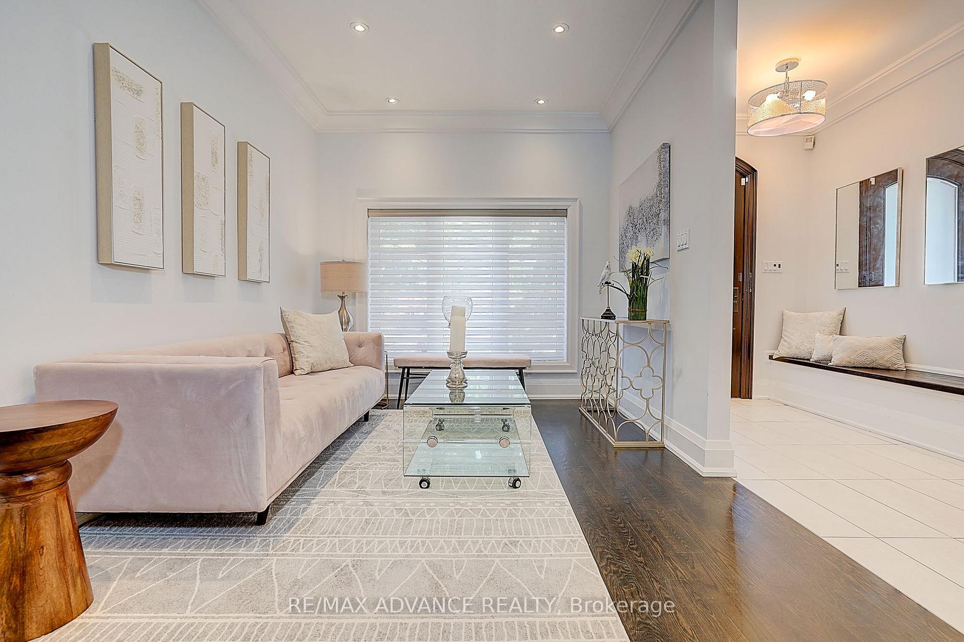 Photo 5 of 218 Cameron Avenue, North York, Lansing-Westgate — HOMEH
