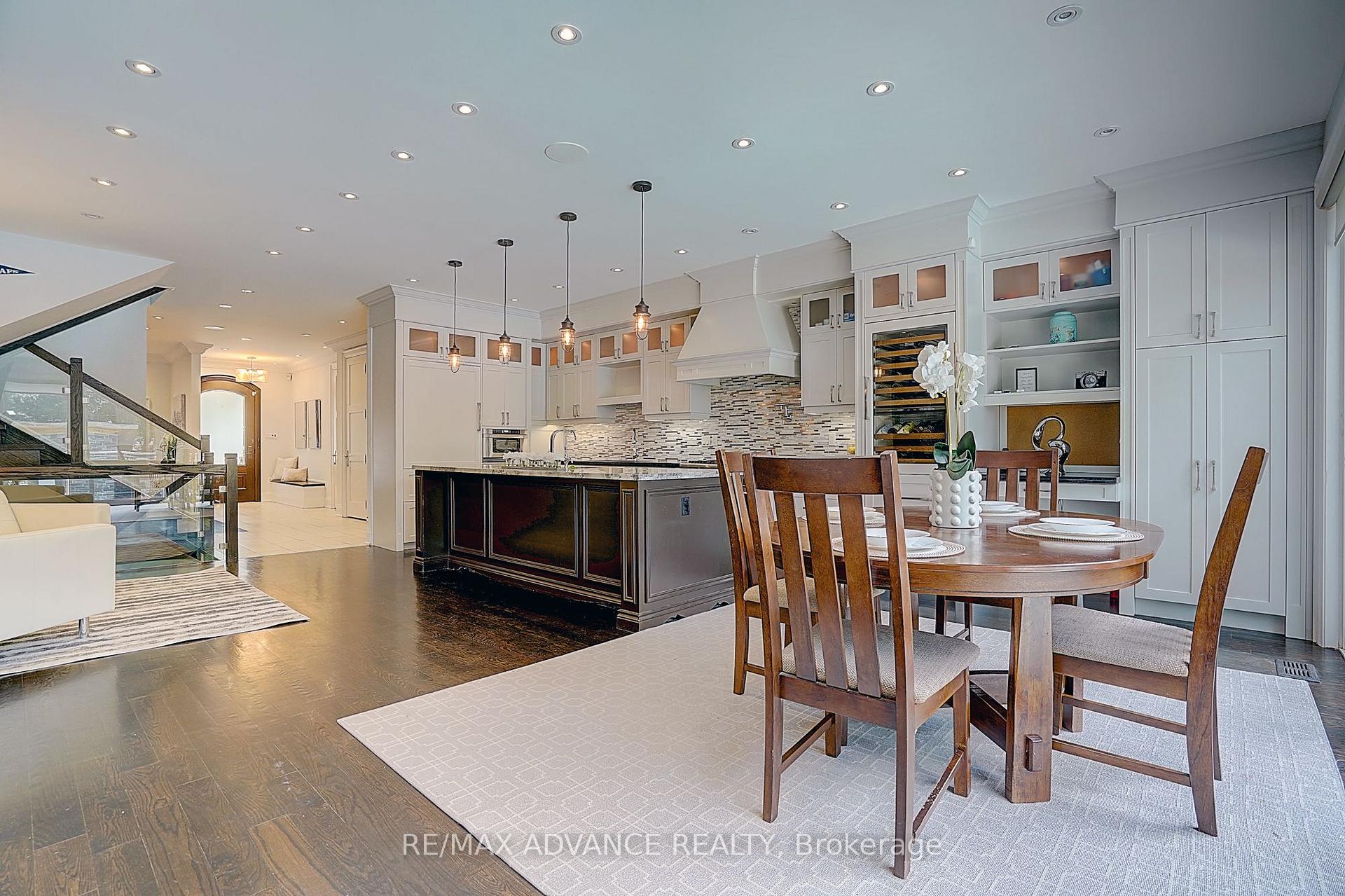 Photo 14 of 218 Cameron Avenue, North York, Lansing-Westgate — HOMEH