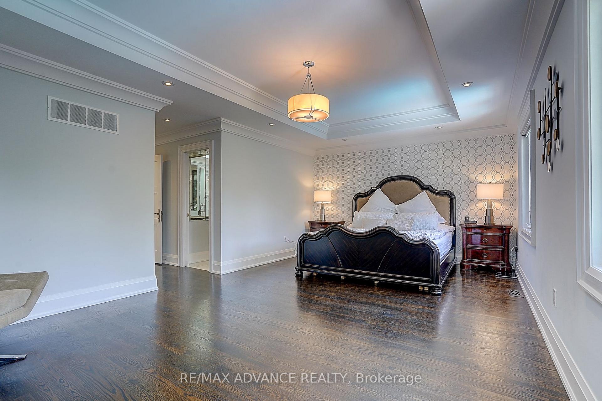 Photo 20 of 218 Cameron Avenue, North York, Lansing-Westgate — HOMEH
