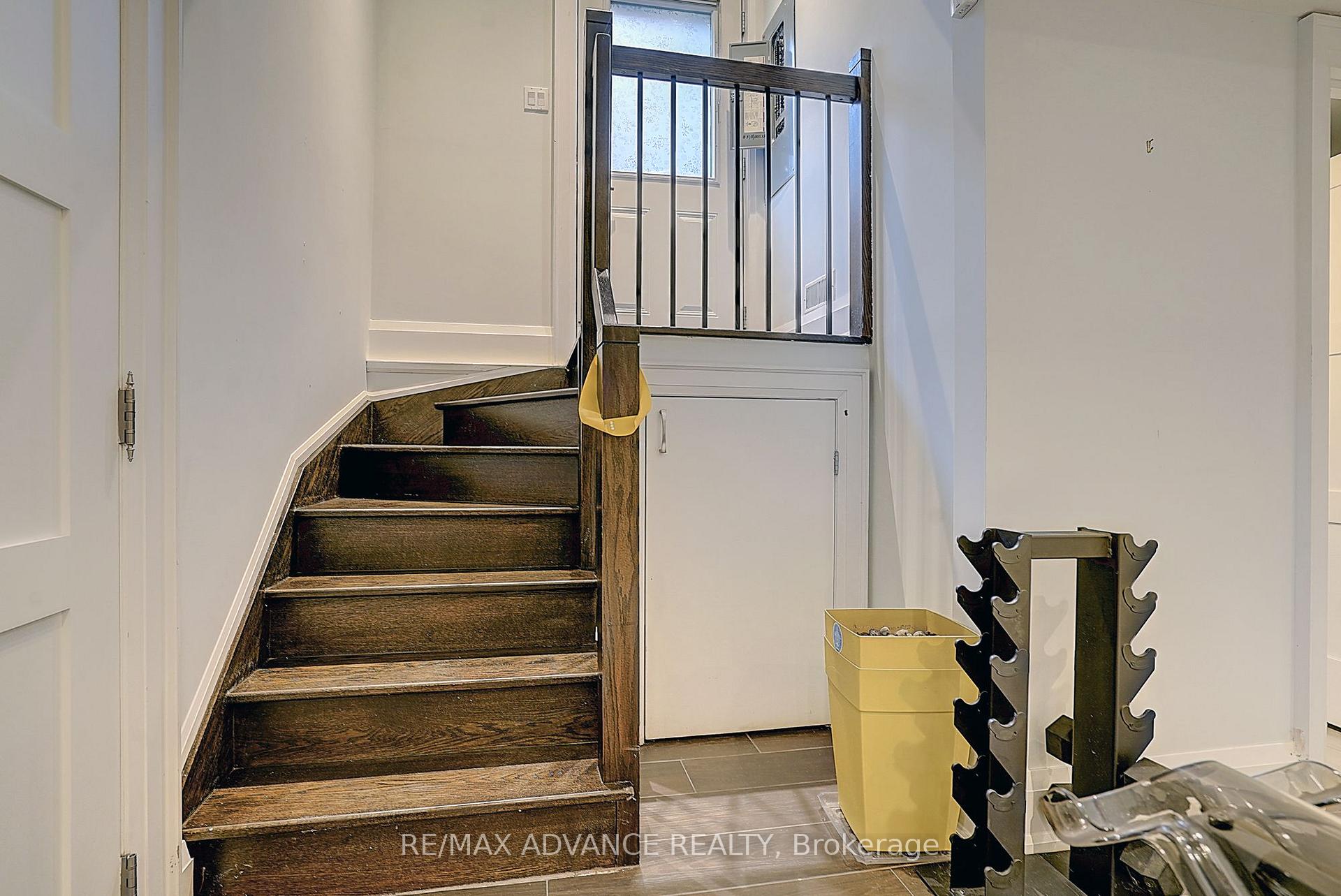 Photo 35 of 218 Cameron Avenue, North York, Lansing-Westgate — HOMEH