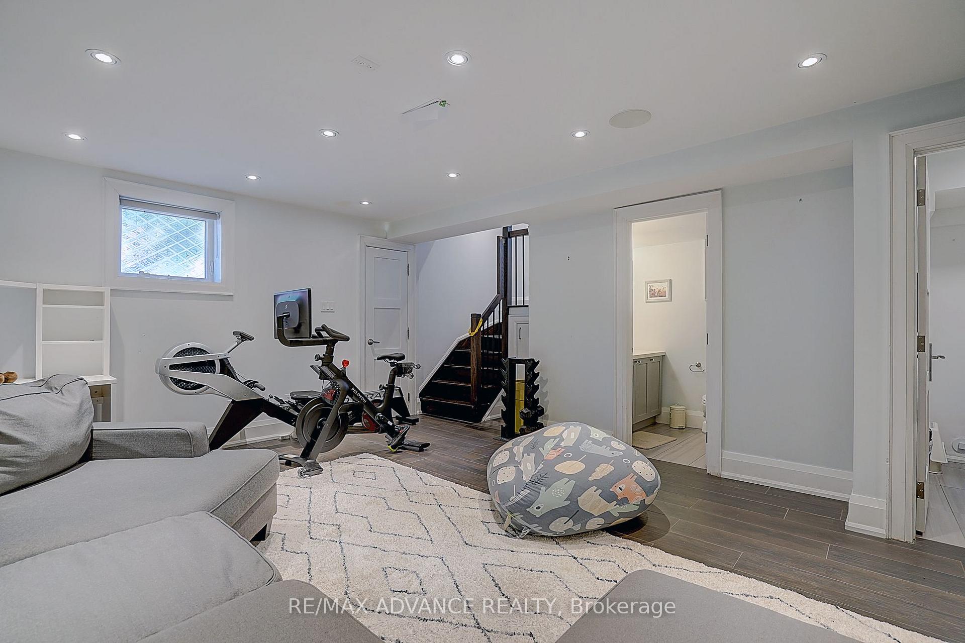 Photo 37 of 218 Cameron Avenue, North York, Lansing-Westgate — HOMEH