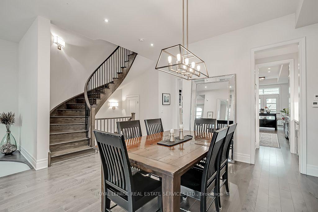 Photo 7 of 210 Dorval Drive, Oakville, West — HOMEH
